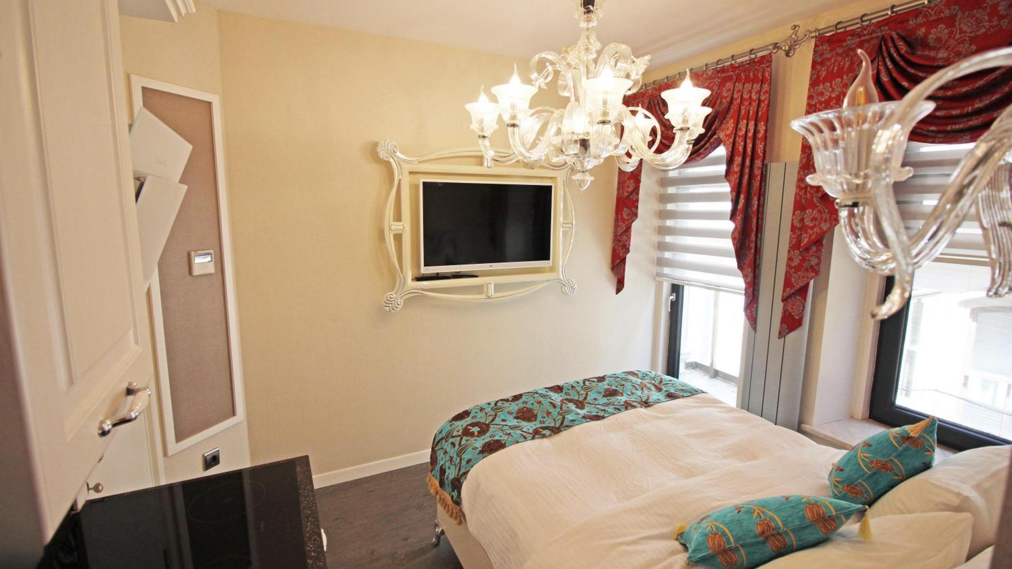 Excellent Galata Apartment