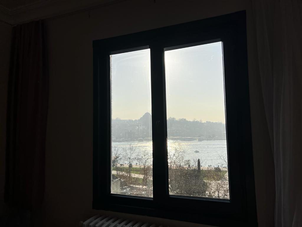 Wonder Homes 7-4br, 2ba Astounding Seaview Karakoey Istanbul