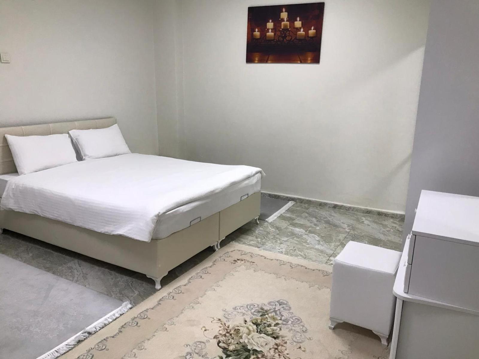 Aparthotel Luxury *