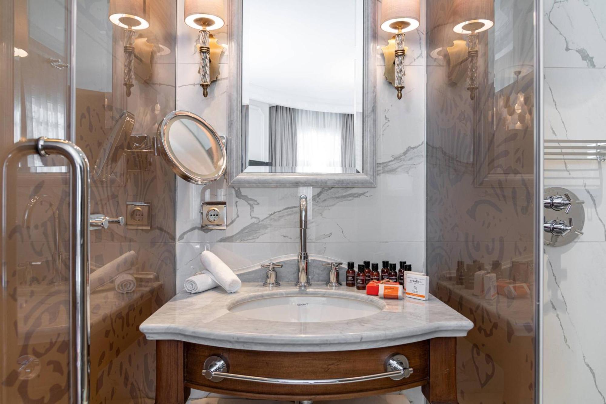 Orientbank Istanbul, Autograph Collection Otel