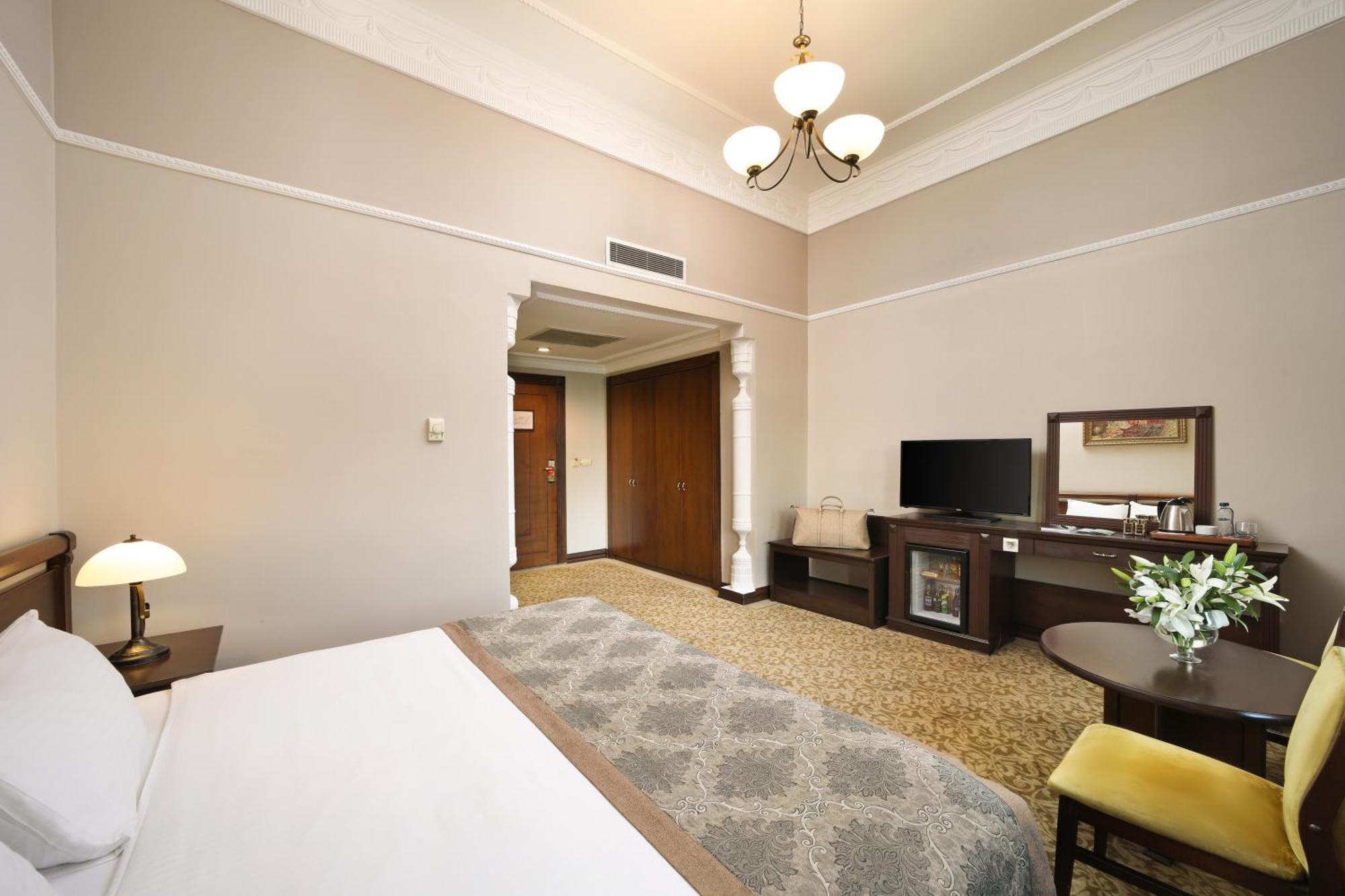 Legacy Ottoman 5*
