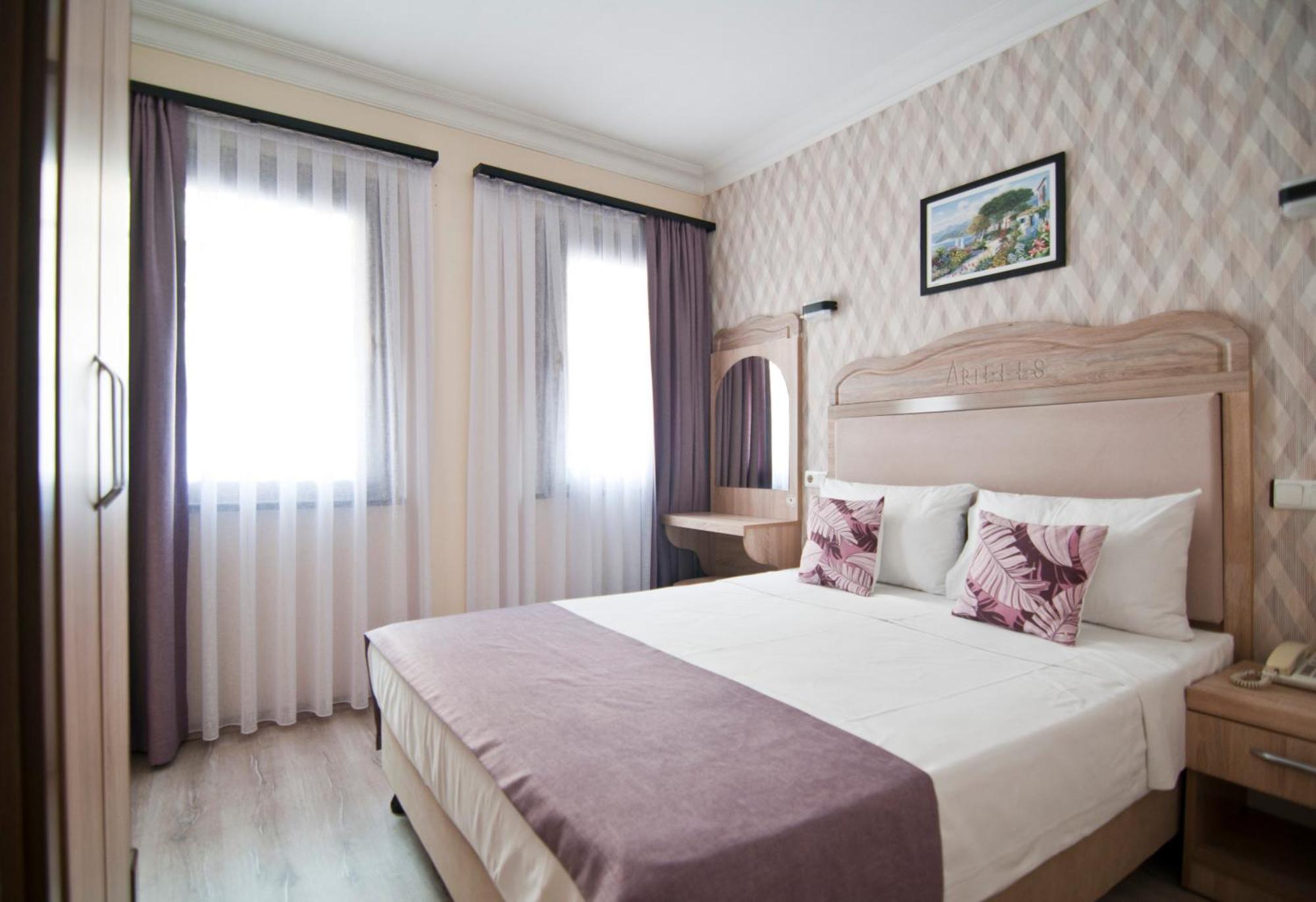 Artefes Old Hotel