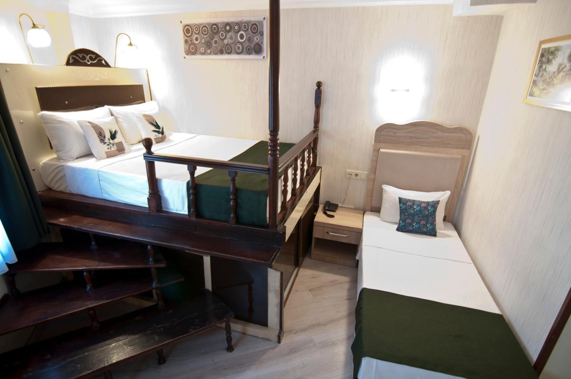 Hotel Artefes Old
