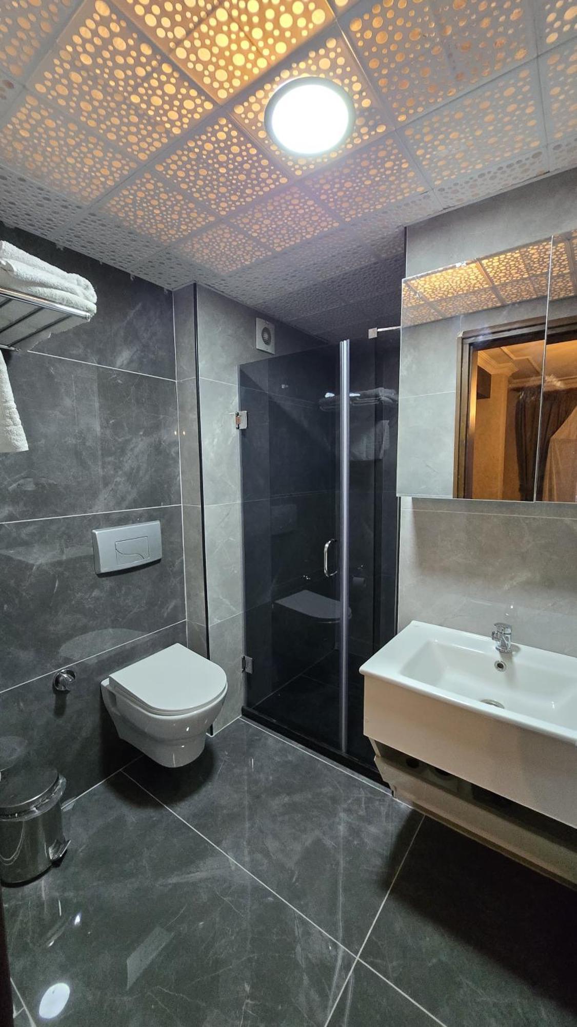 Pera Capitol Hotel 3*