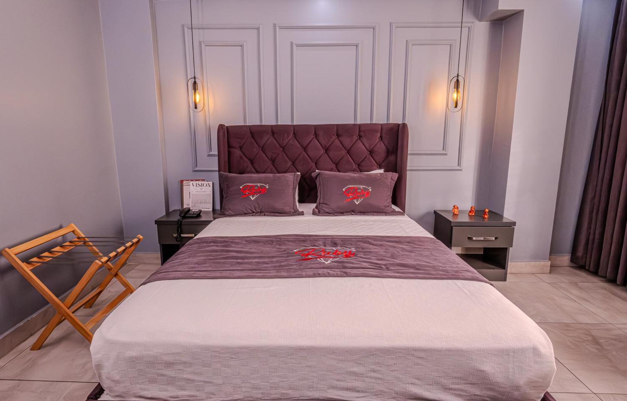 Ruby Hotel