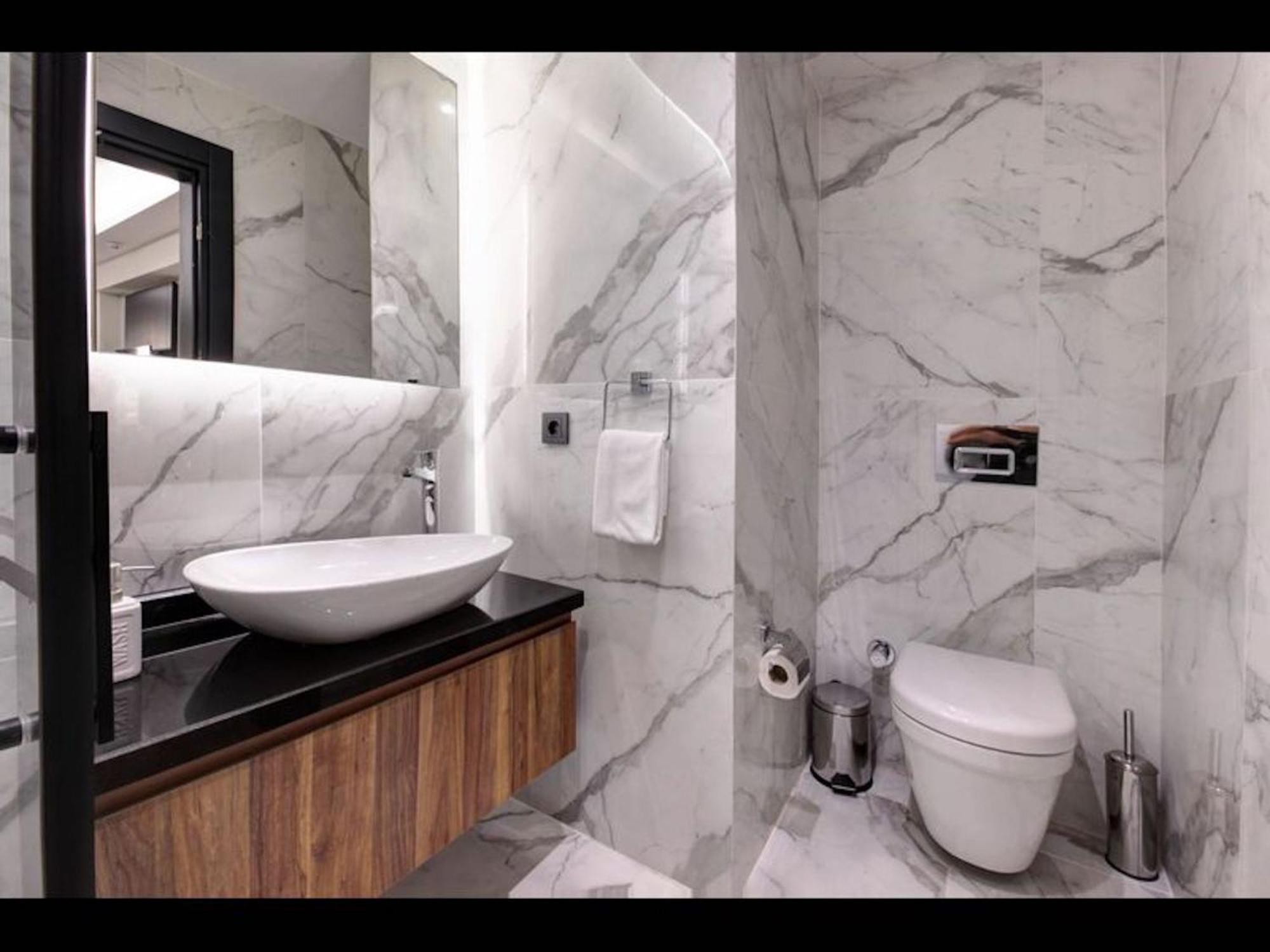 In - Luxury * Istanbul