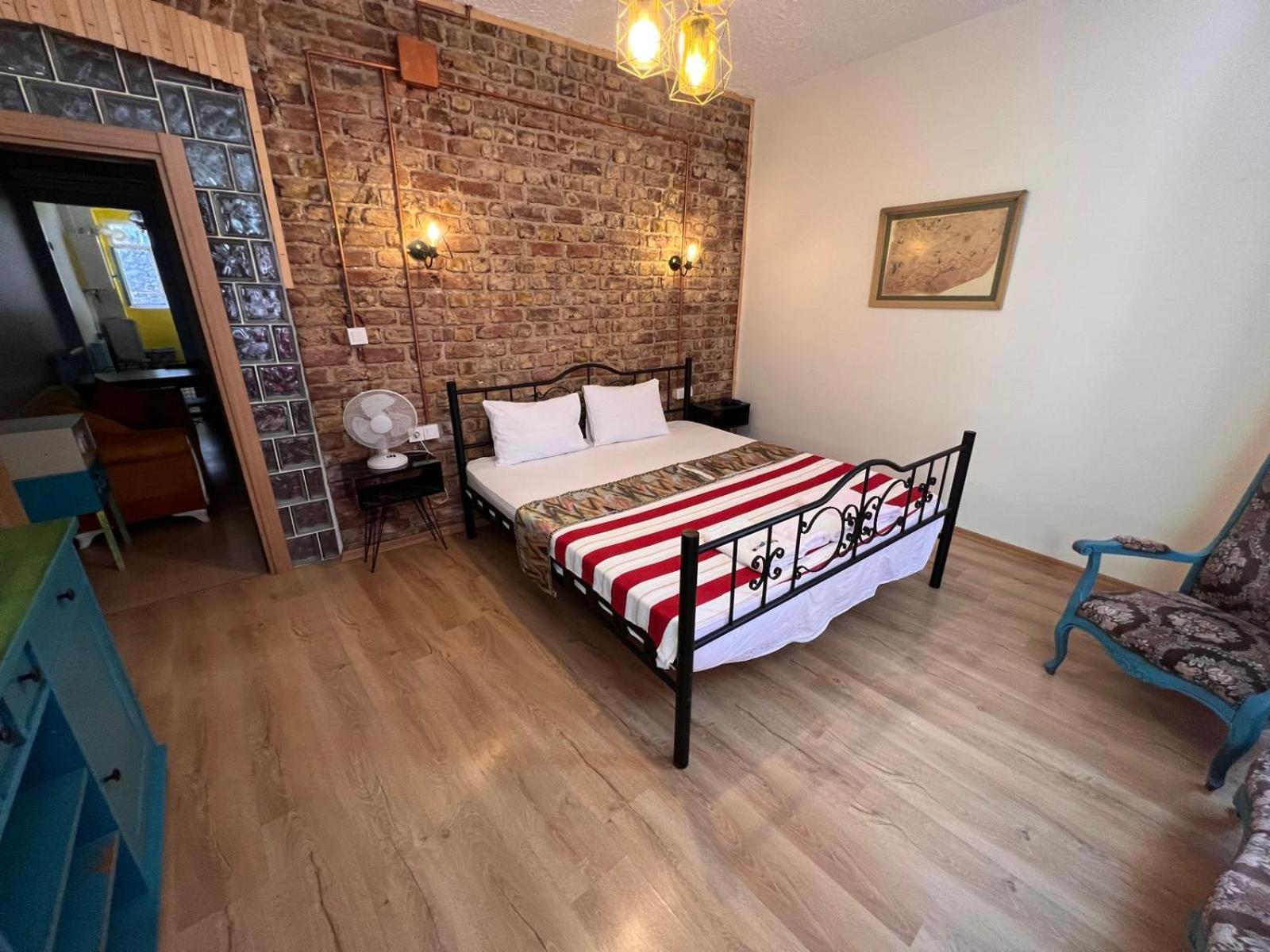 Rodin Aparthotel *