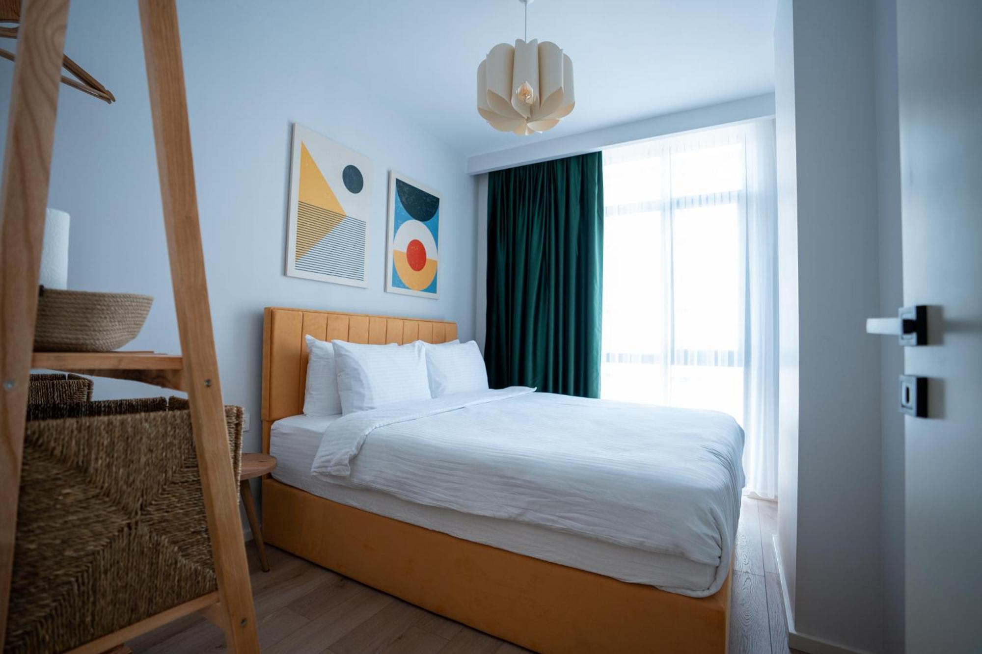Aparthotel Bird Nest *