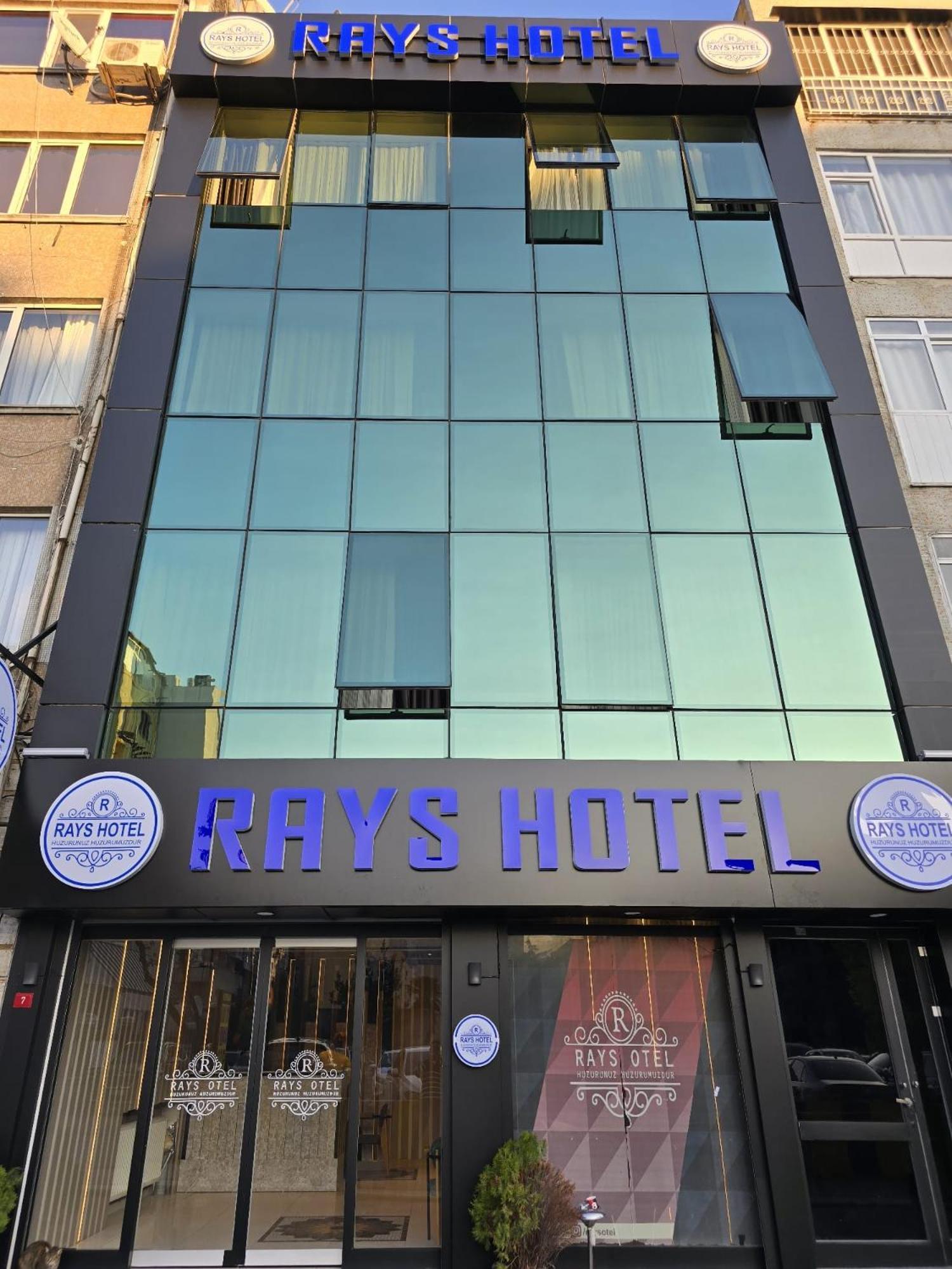 Rays Bakirkoey Center