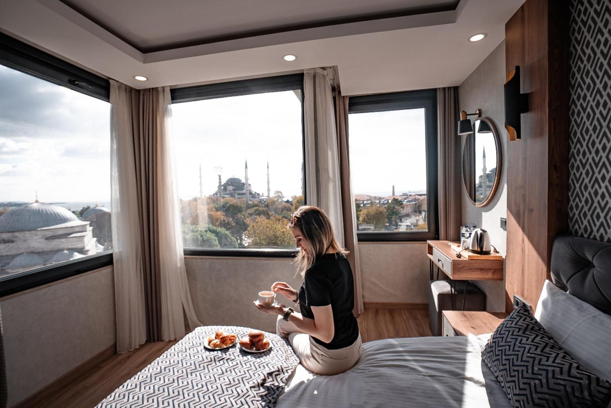 Otel World Heritage Center 2*