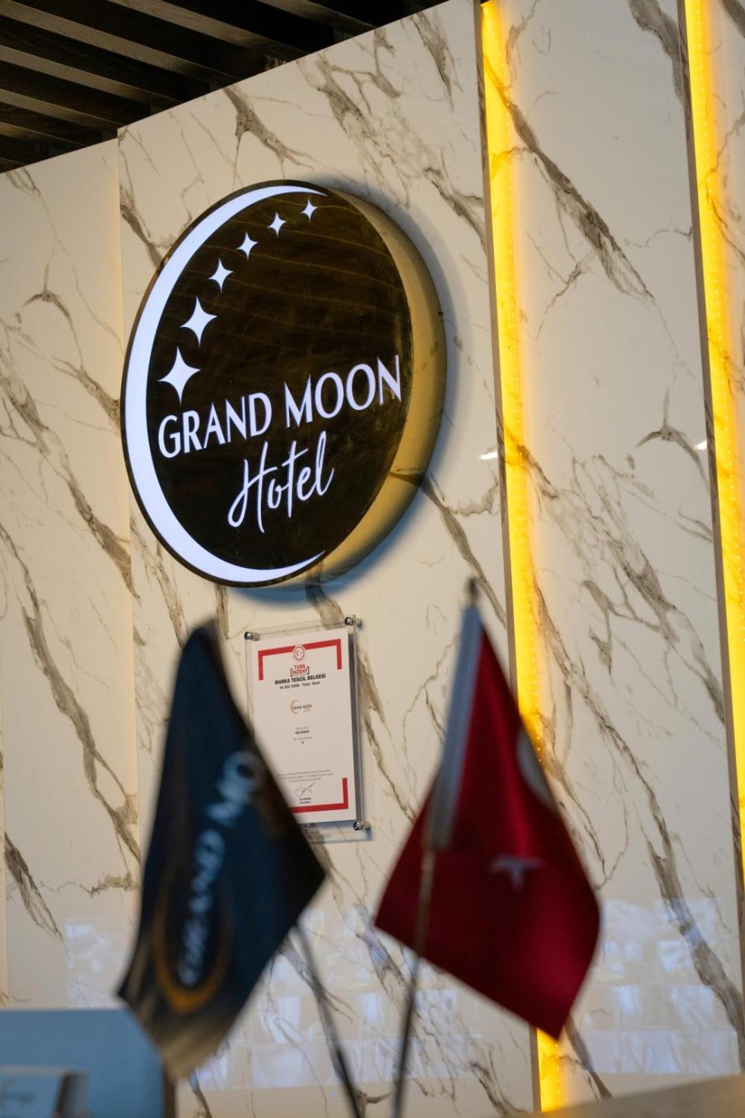 Grand Moon Otel *
