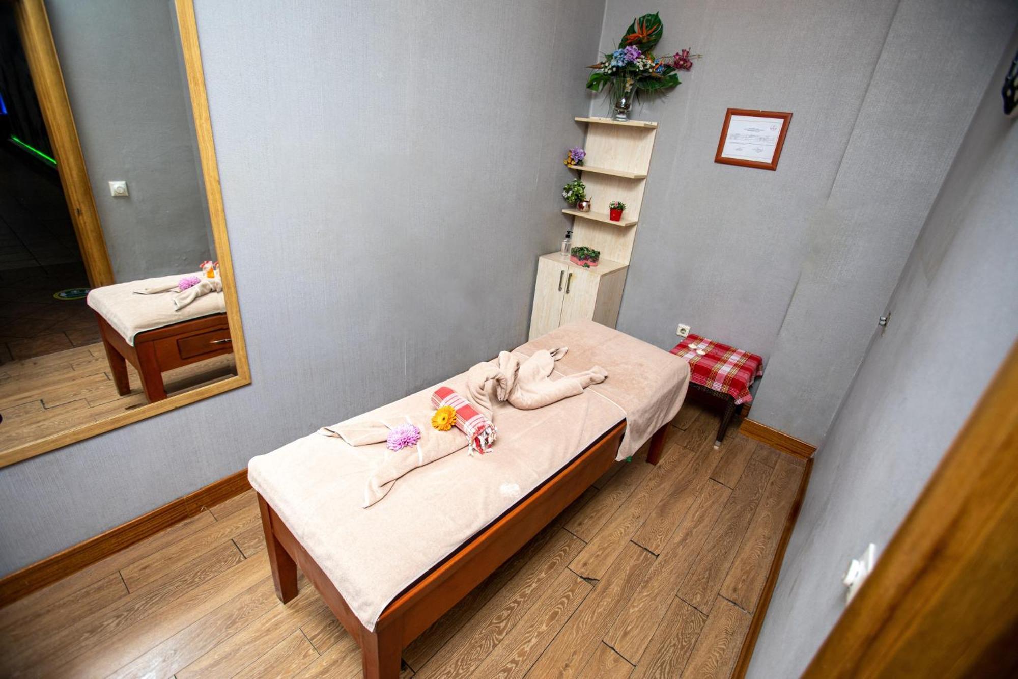 The Park Merter Otel *