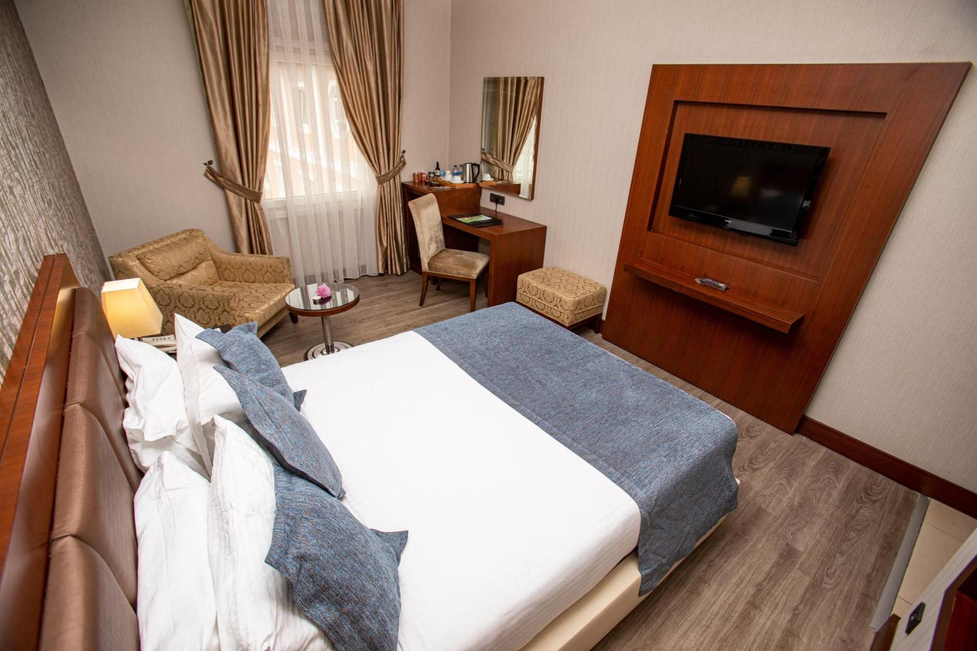 Otel The Park Merter *