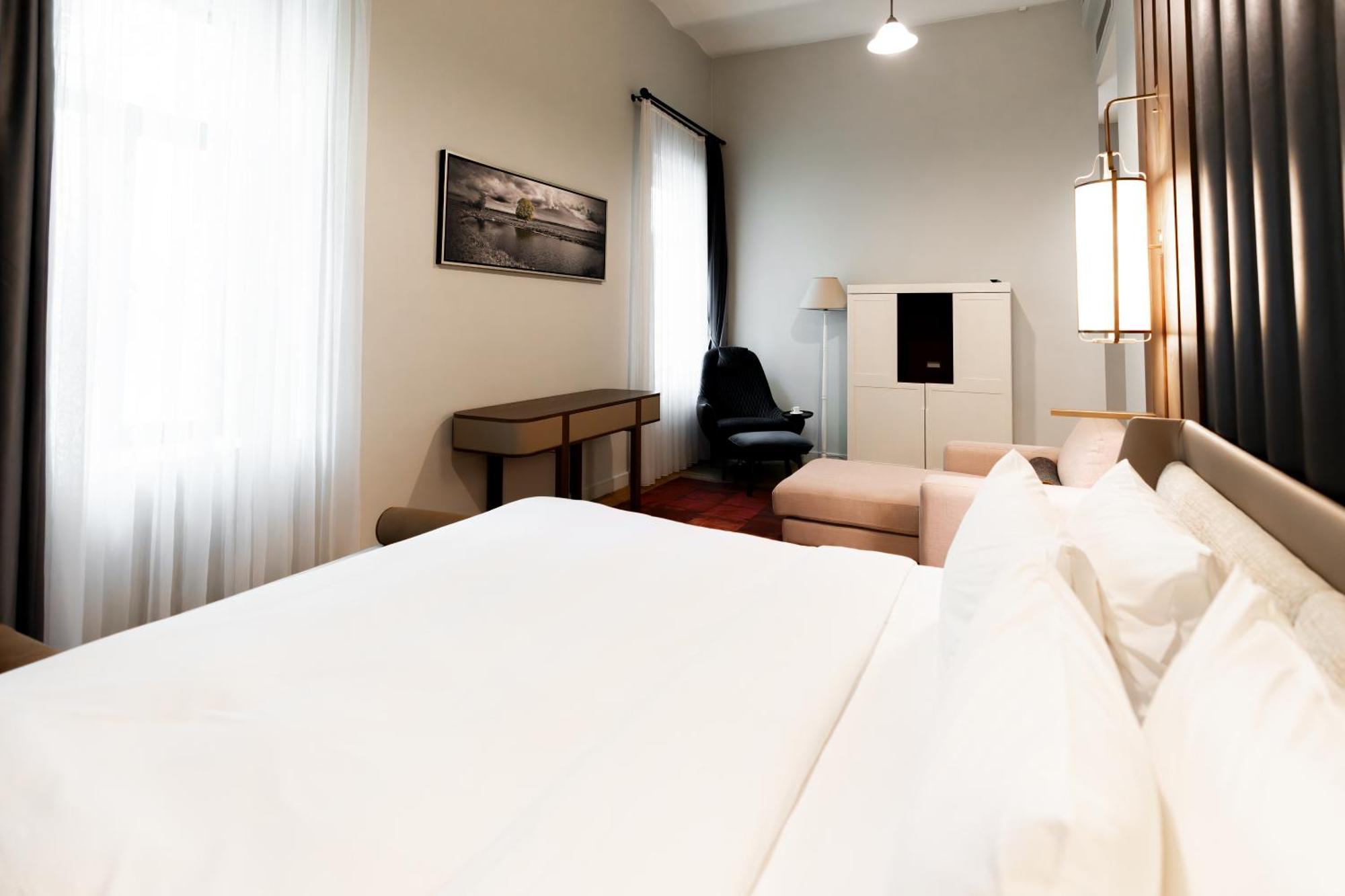 Decamondo Aparthotel
