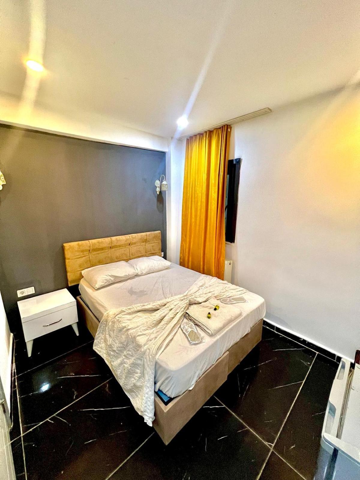Happy Aparthotel *