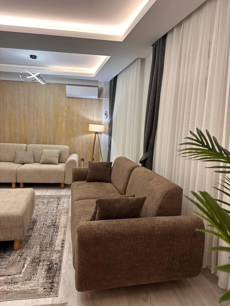 Zara's In Apartment Istanbul