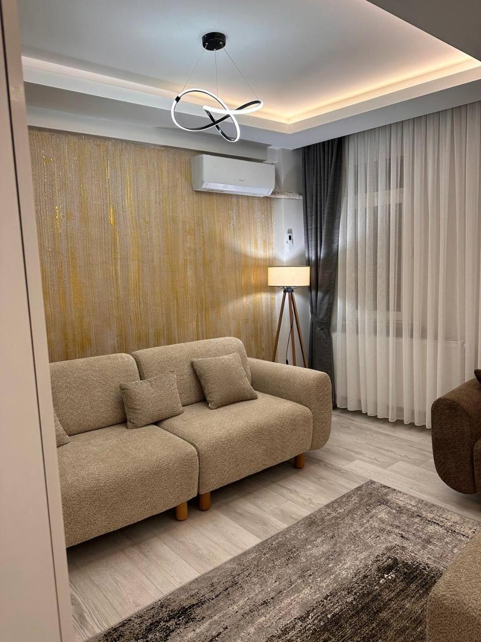 Zara's In Apartment