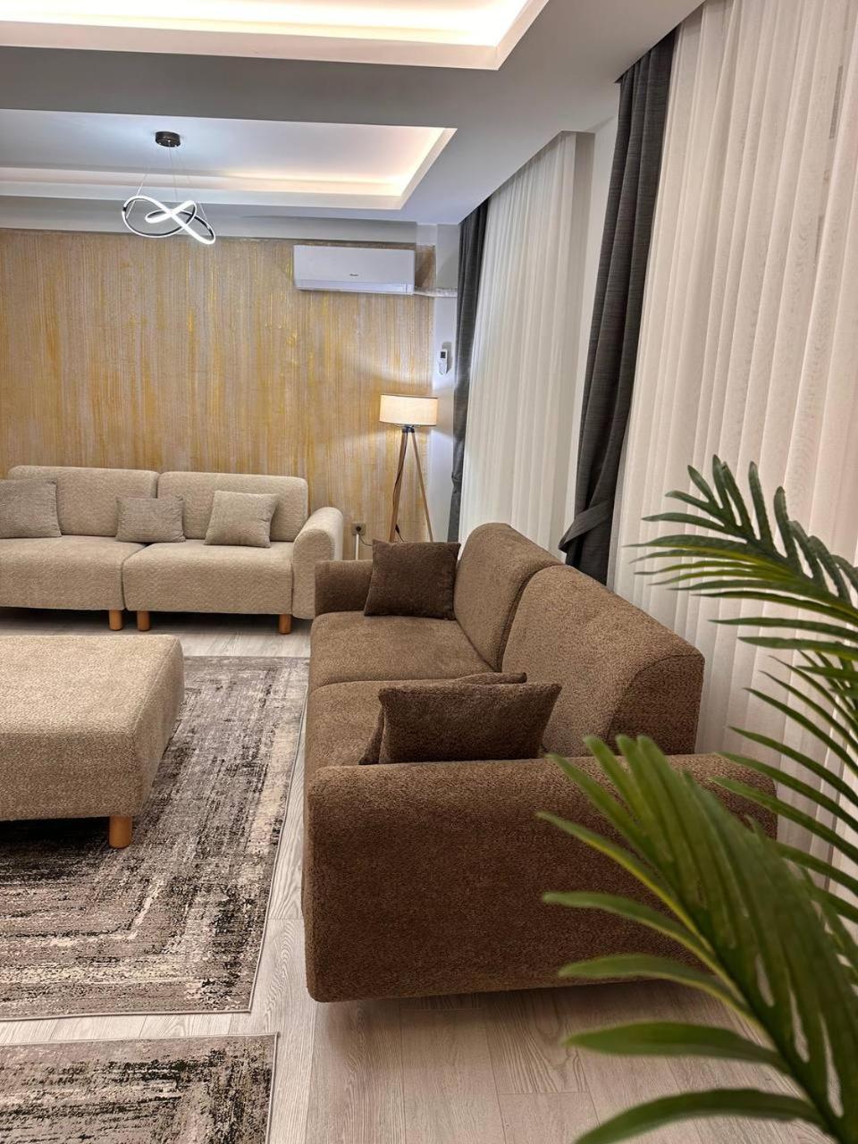 Zara's In Apartment Istanbul