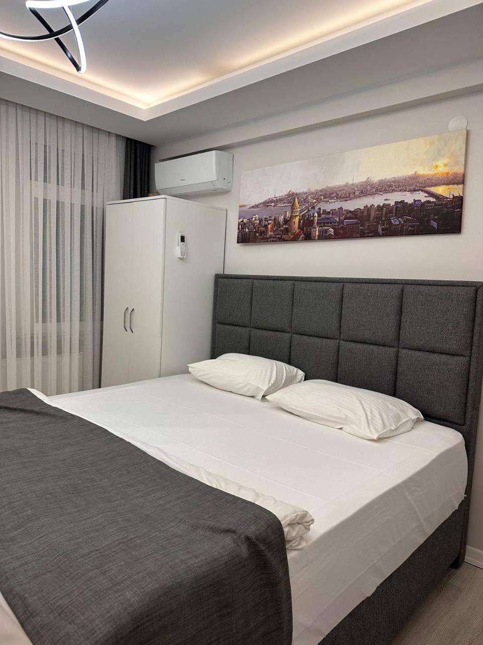 Zara's In Apartment Istanbul