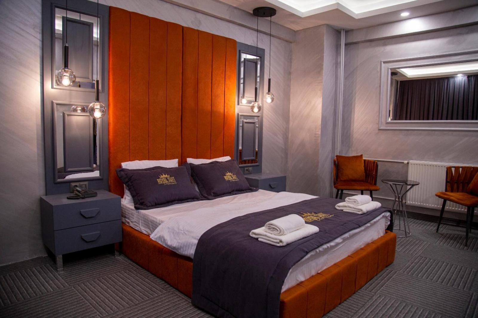 Royal Premium Hotel *