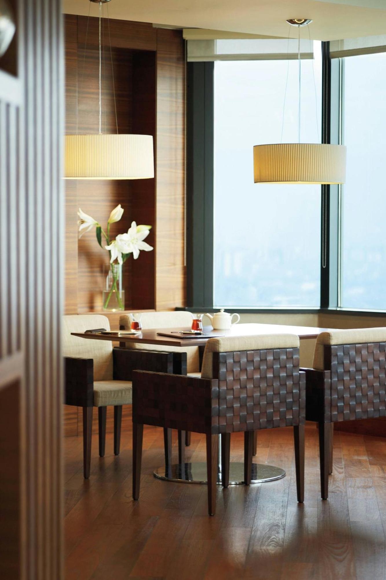 Hotel Sheraton Atakoy 5*