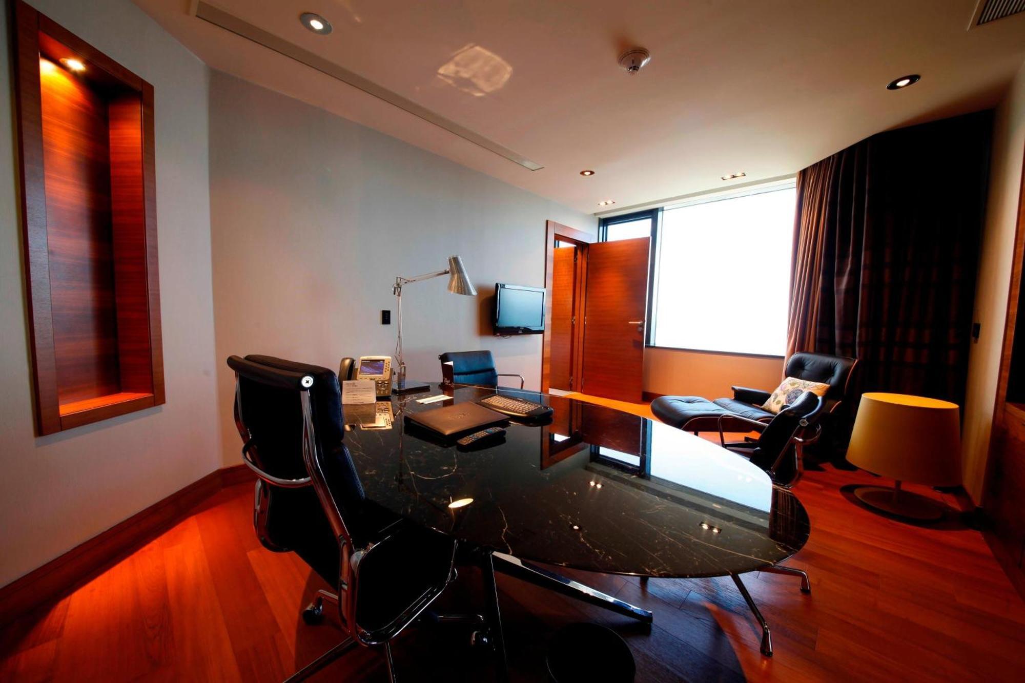Hotel Sheraton Atakoy 5*