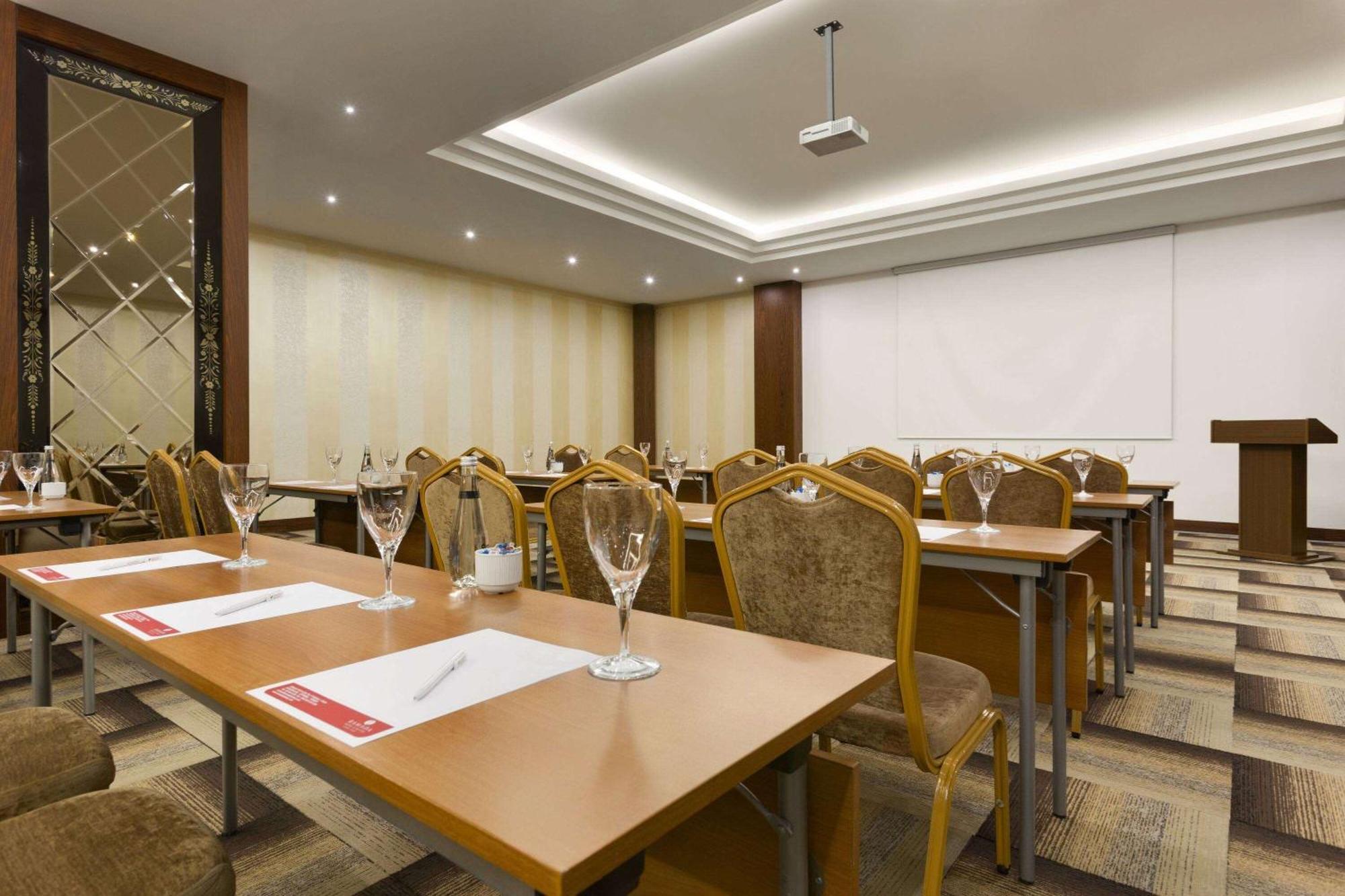 Ramada Plaza By Wyndham Atakoy 5* Istanbul