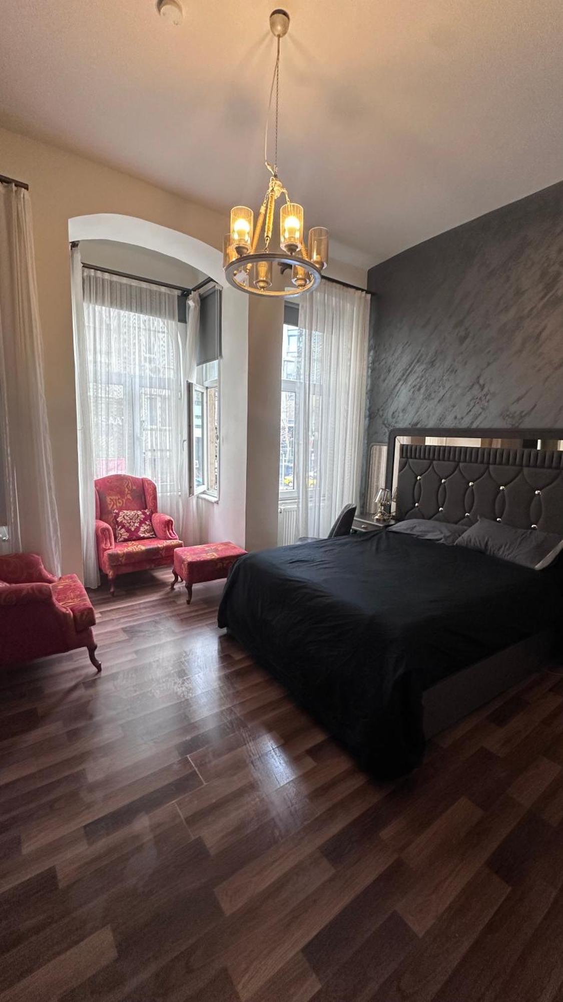 Echoloft Apartment