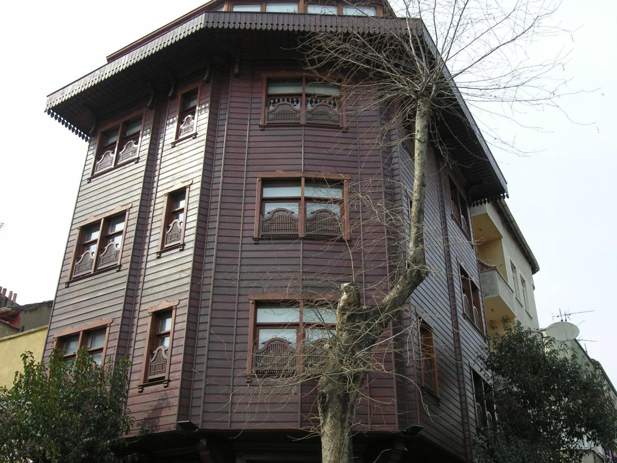 Hotel Emine Sultan 3*