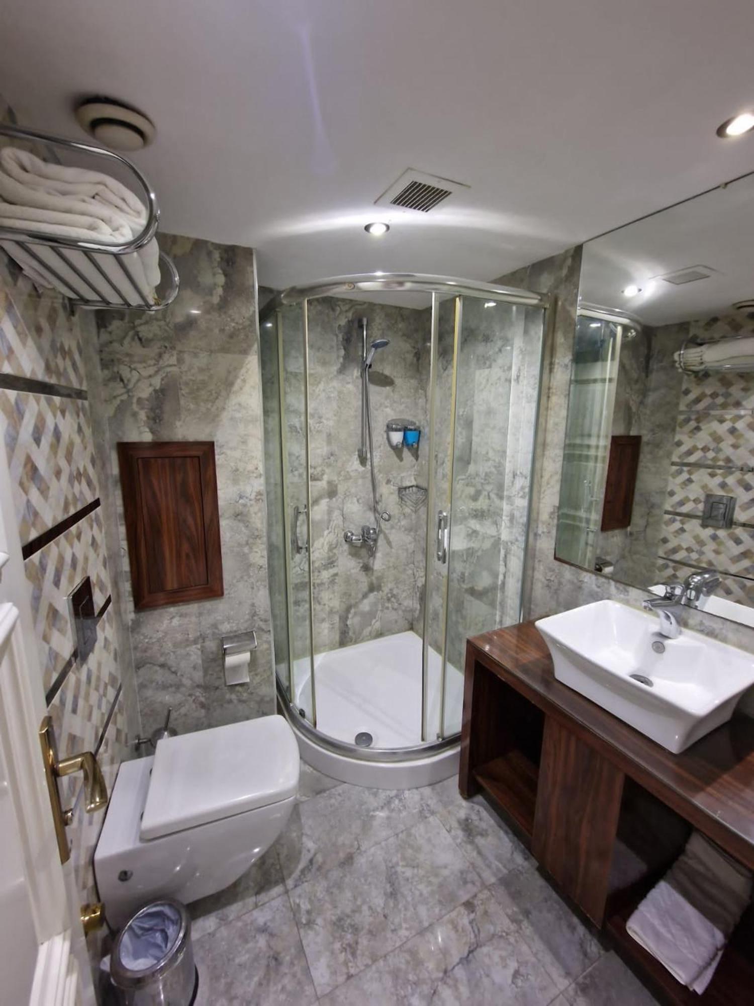 Sahra Airport Hotel