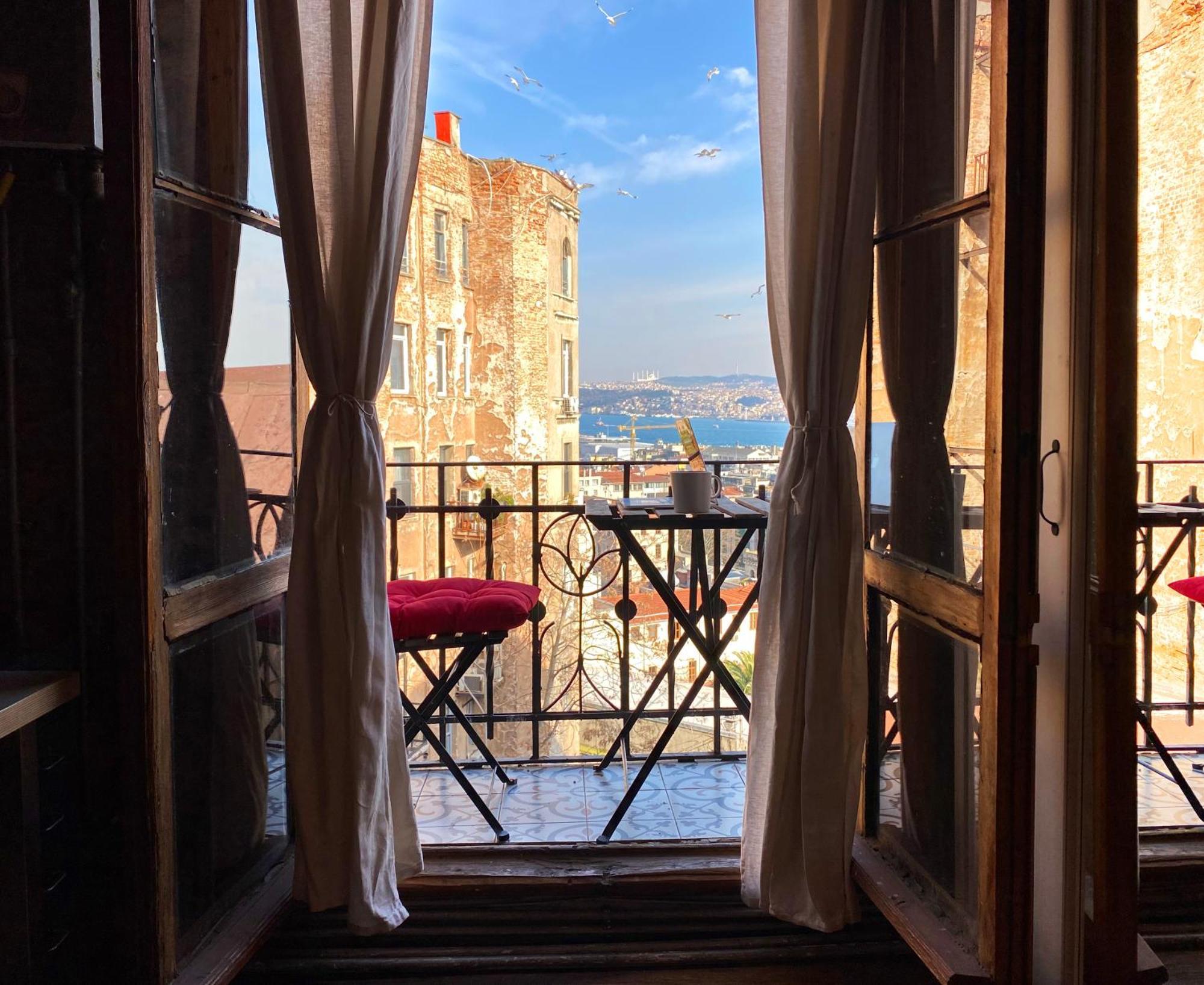 Entire With Amazing Seaview Terrace Near Galata Tower Istanbul