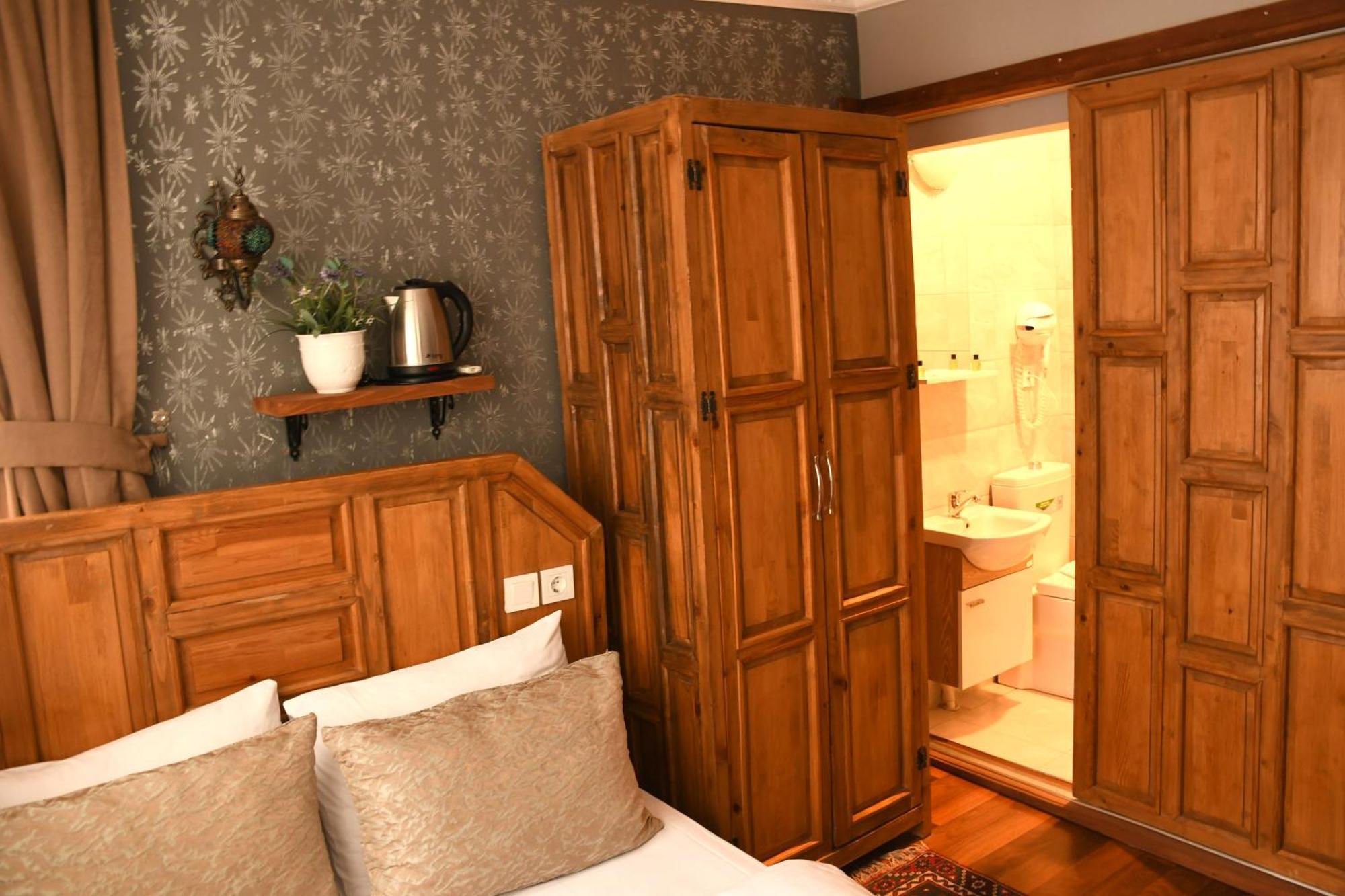 Californiacityhotel * Istanbul