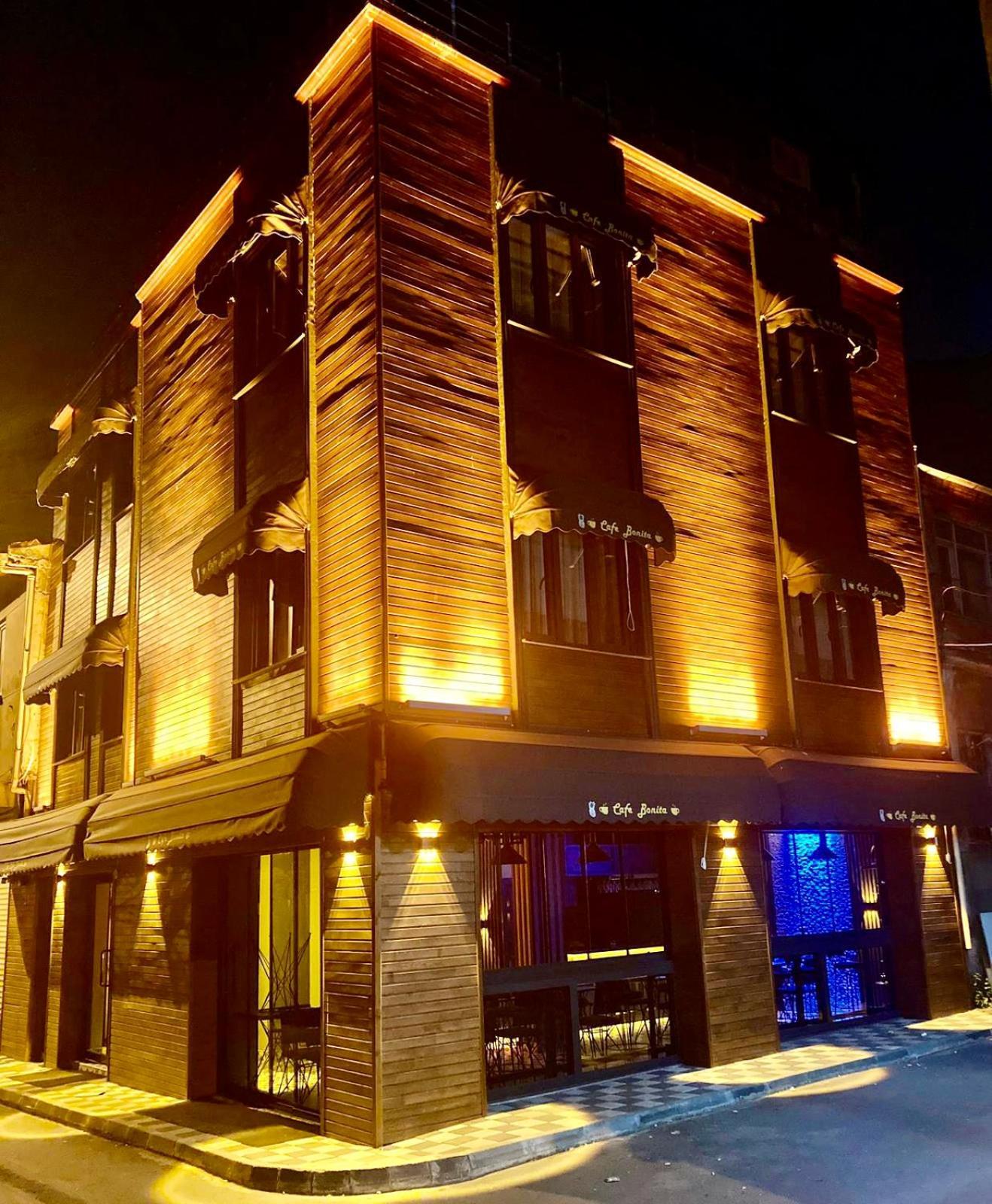 Bonita Hotel *