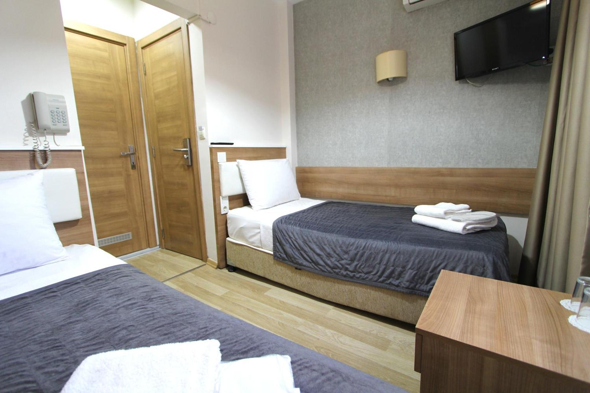 Hotel Metrohill *
