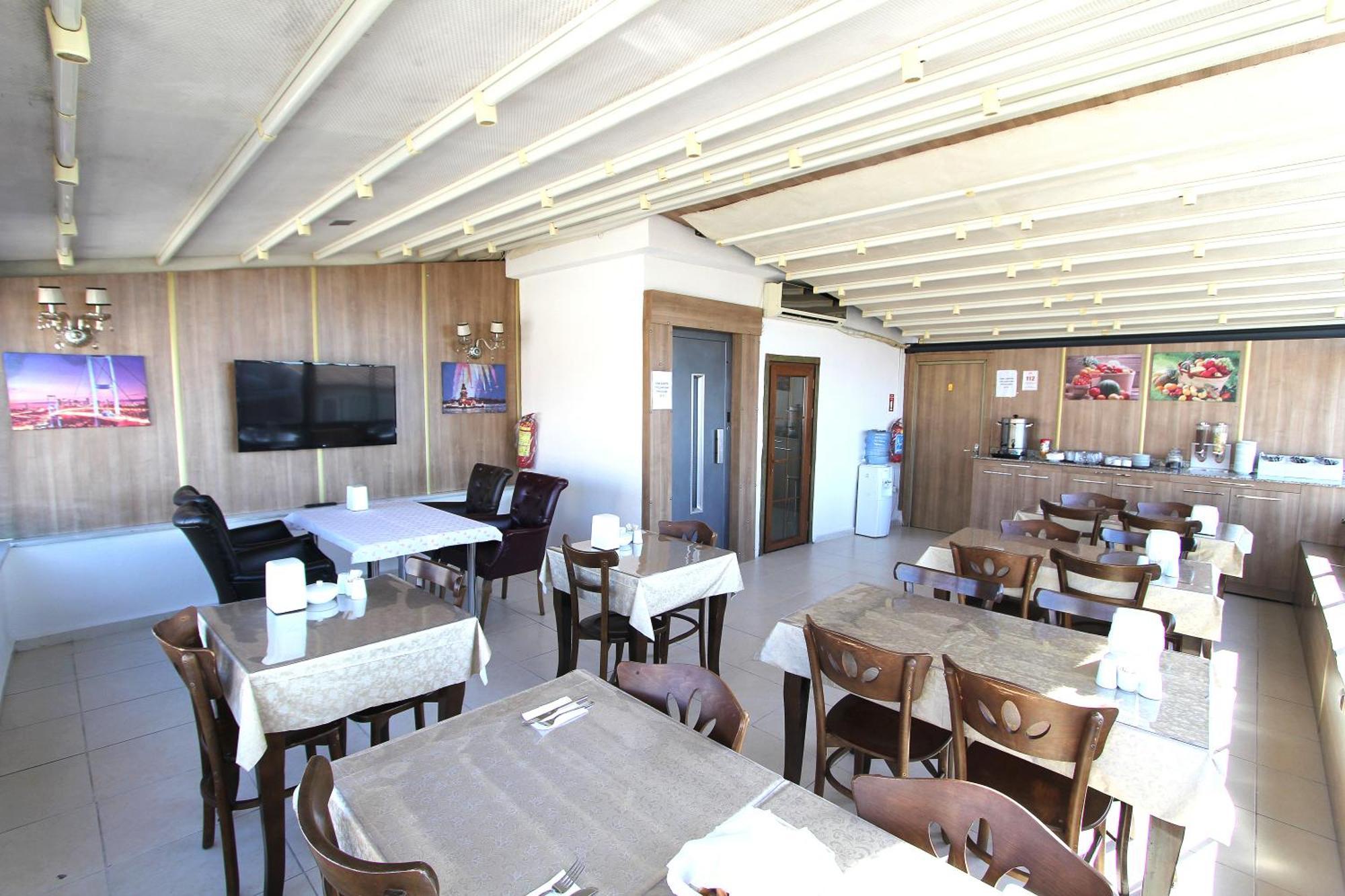 Metrohill Hotel *