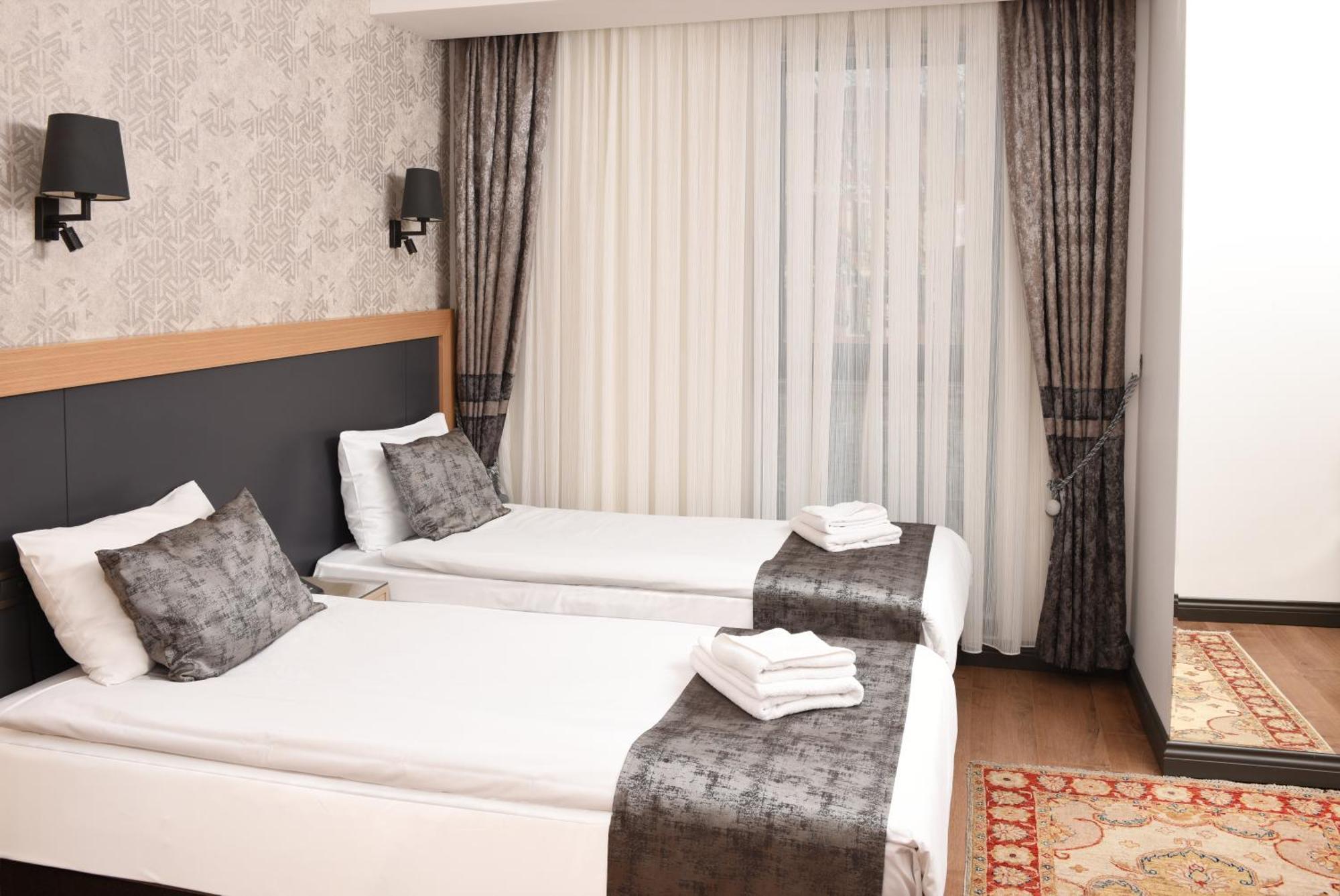 Gulec & - Special Category Istanbul