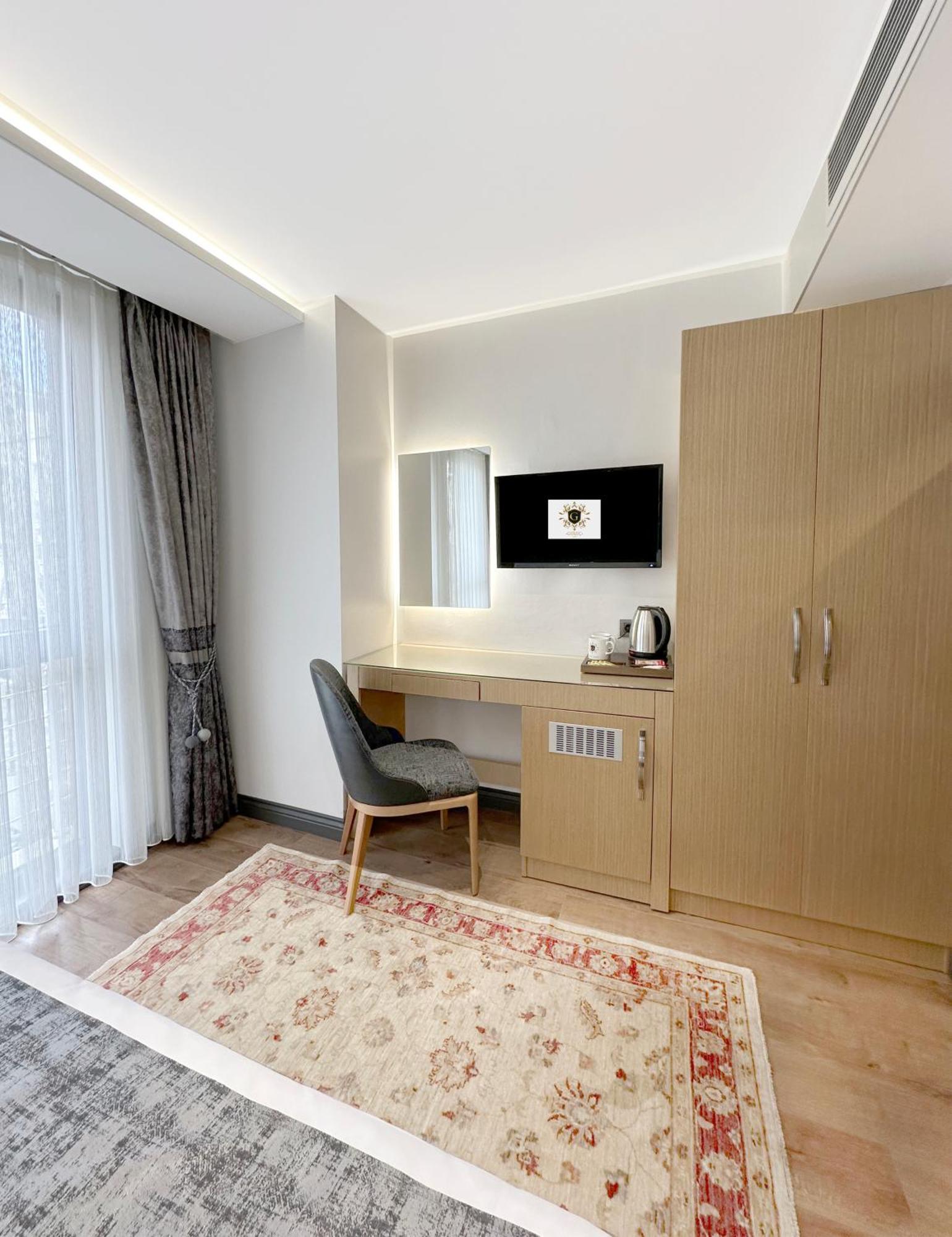 Gulec & - Special Category Istanbul