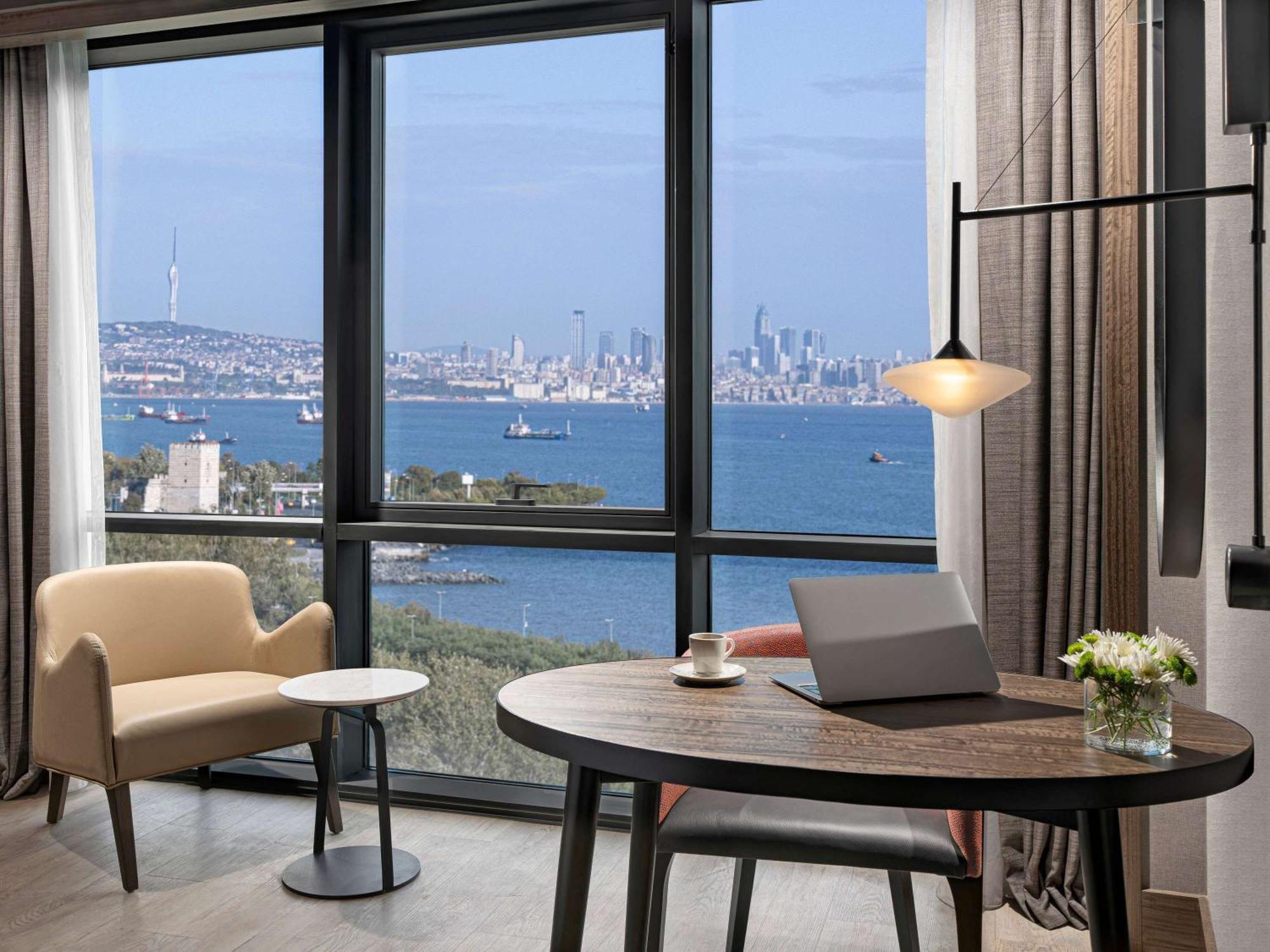 Moevenpick Marmara Sea 5*