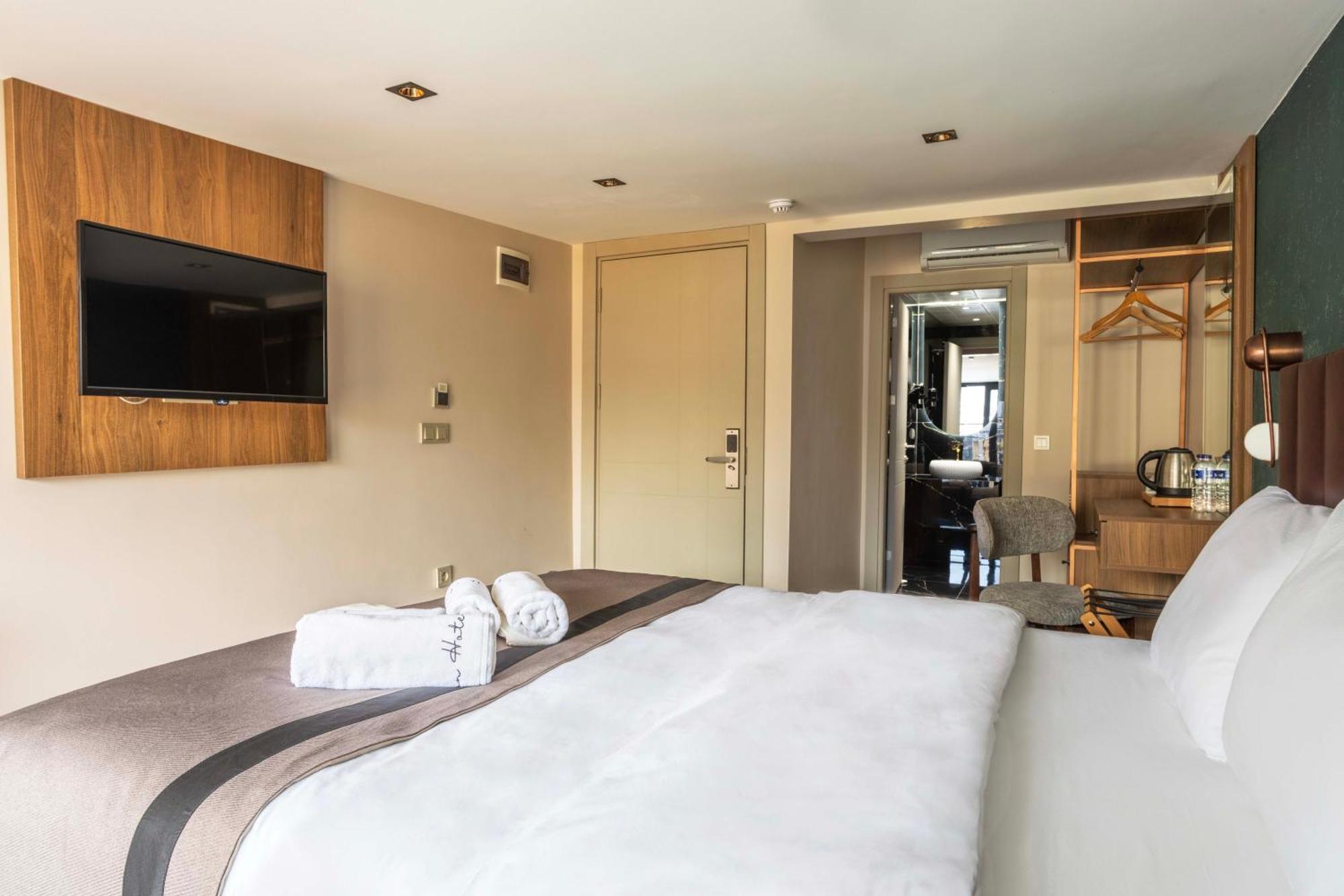 Marlon Hotel