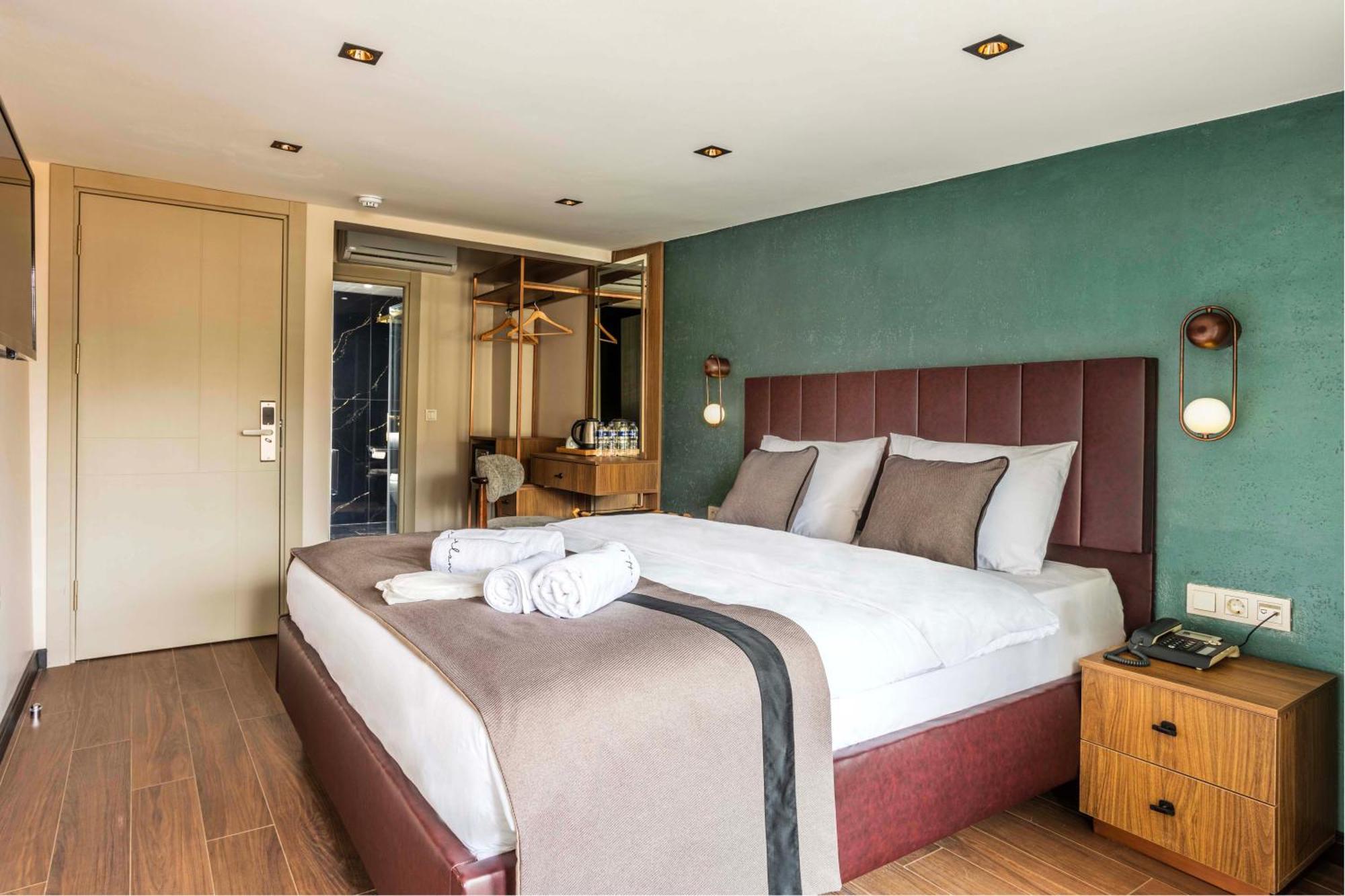 Marlon Hotel