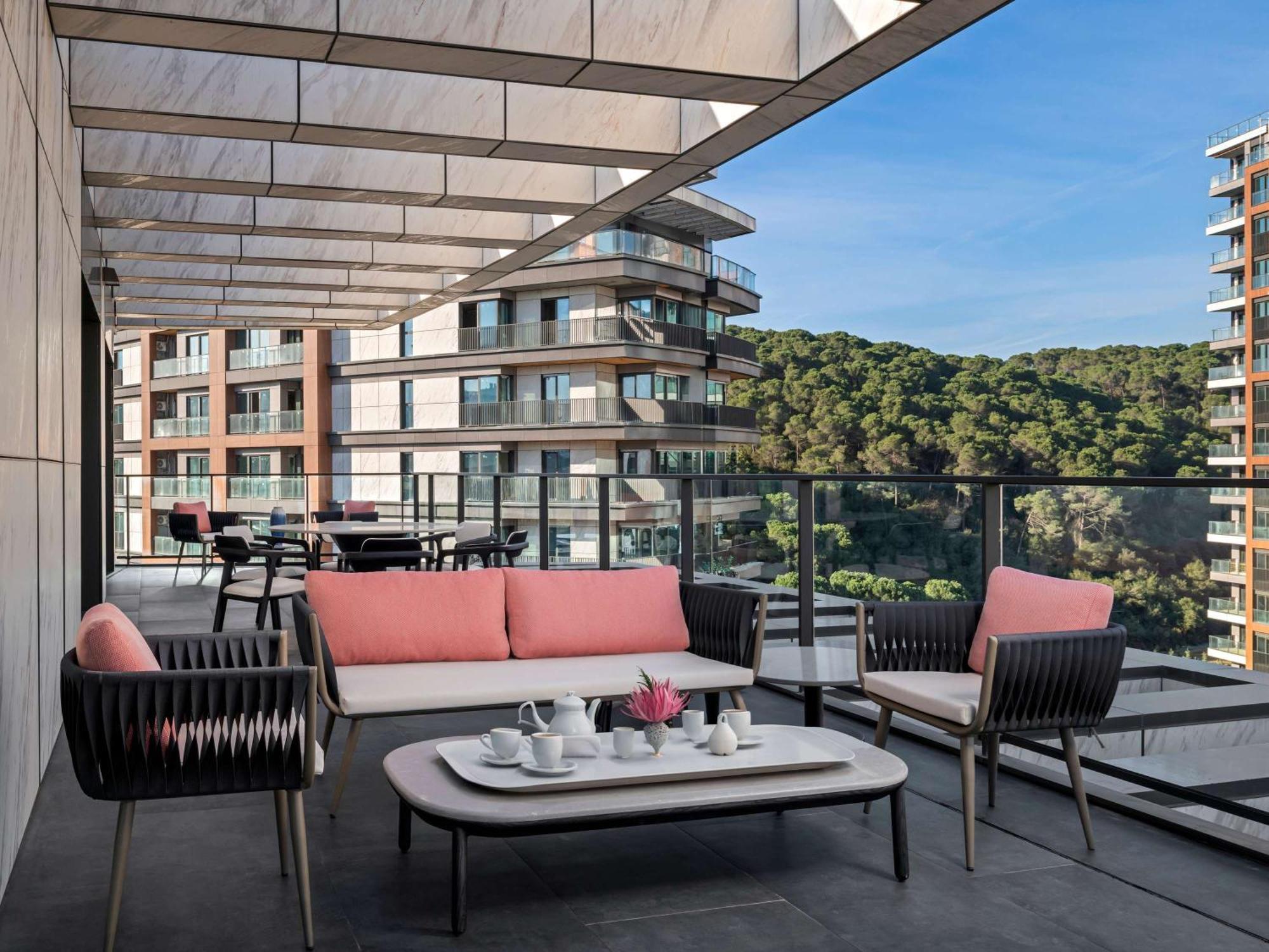 Moevenpick Living Saklivadi *