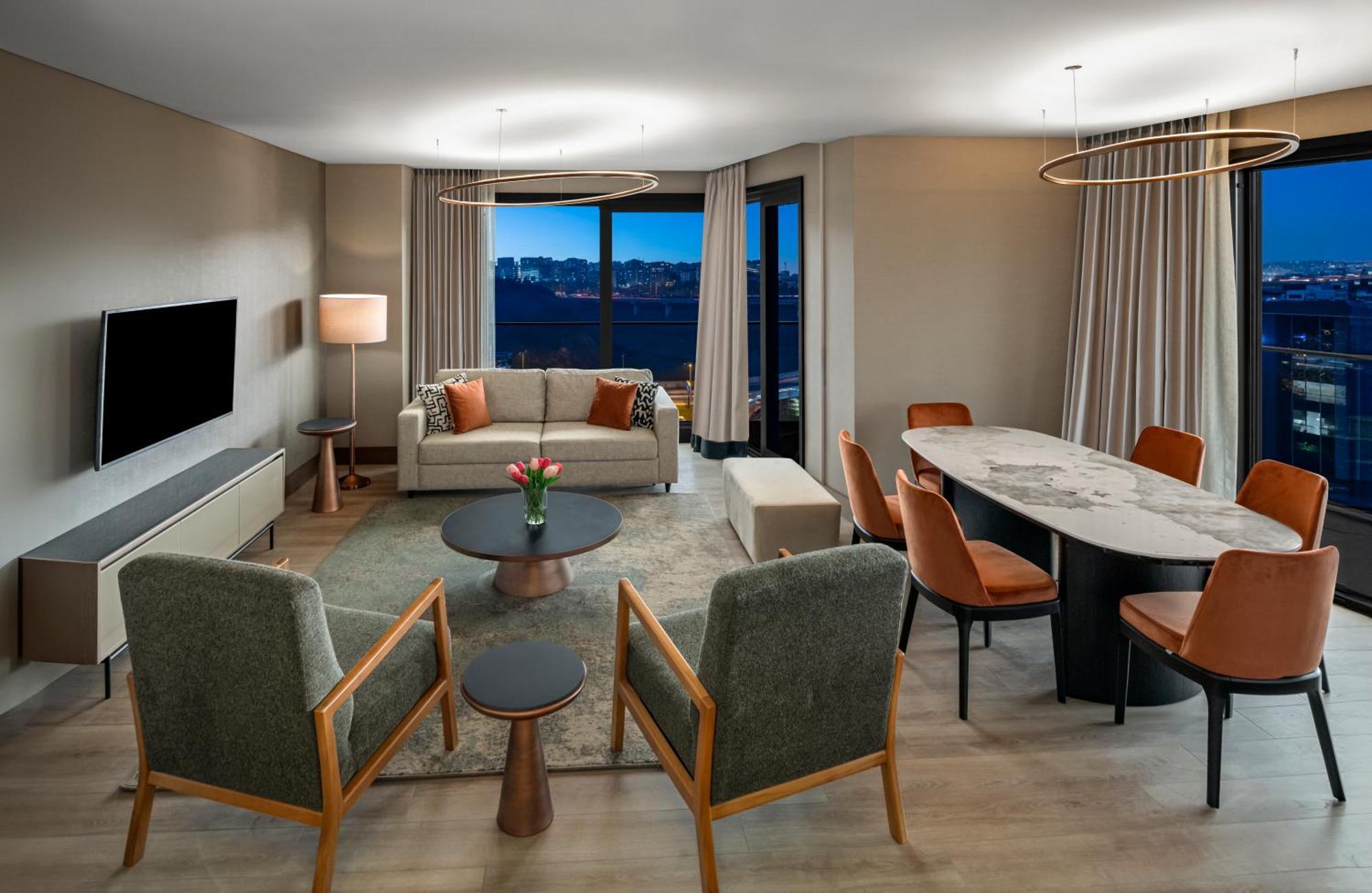 Moevenpick Living Saklivadi Hotel