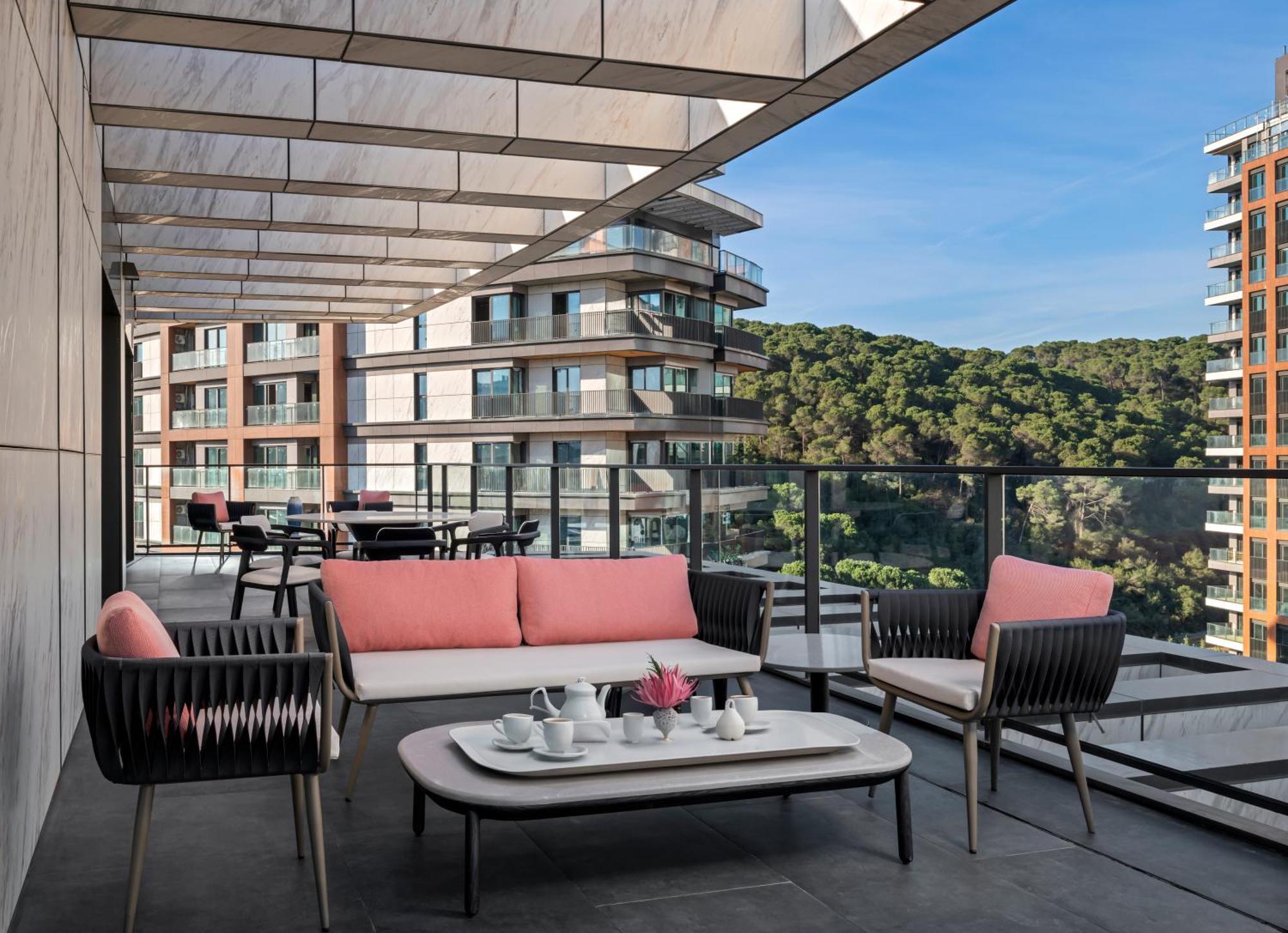 Hotel Moevenpick Living Saklivadi