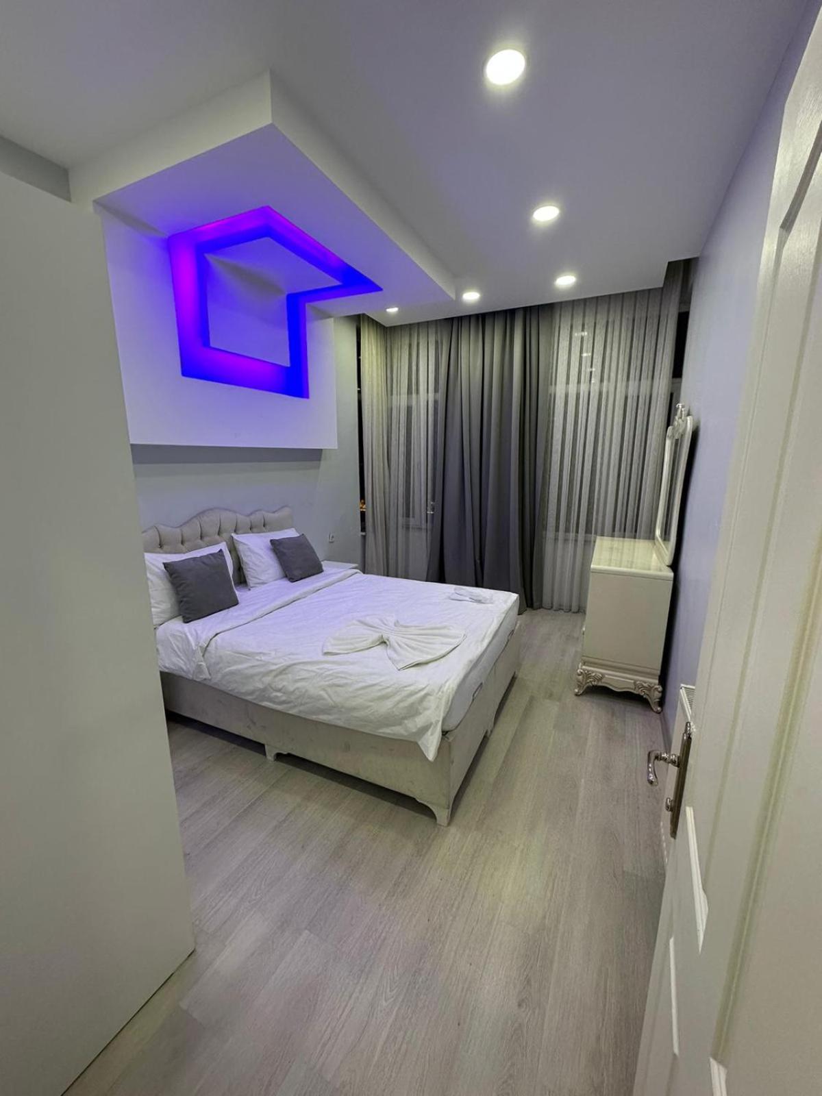 S-hotel