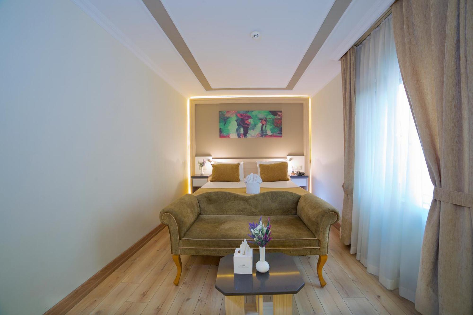 Hotel Bulvar 4*
