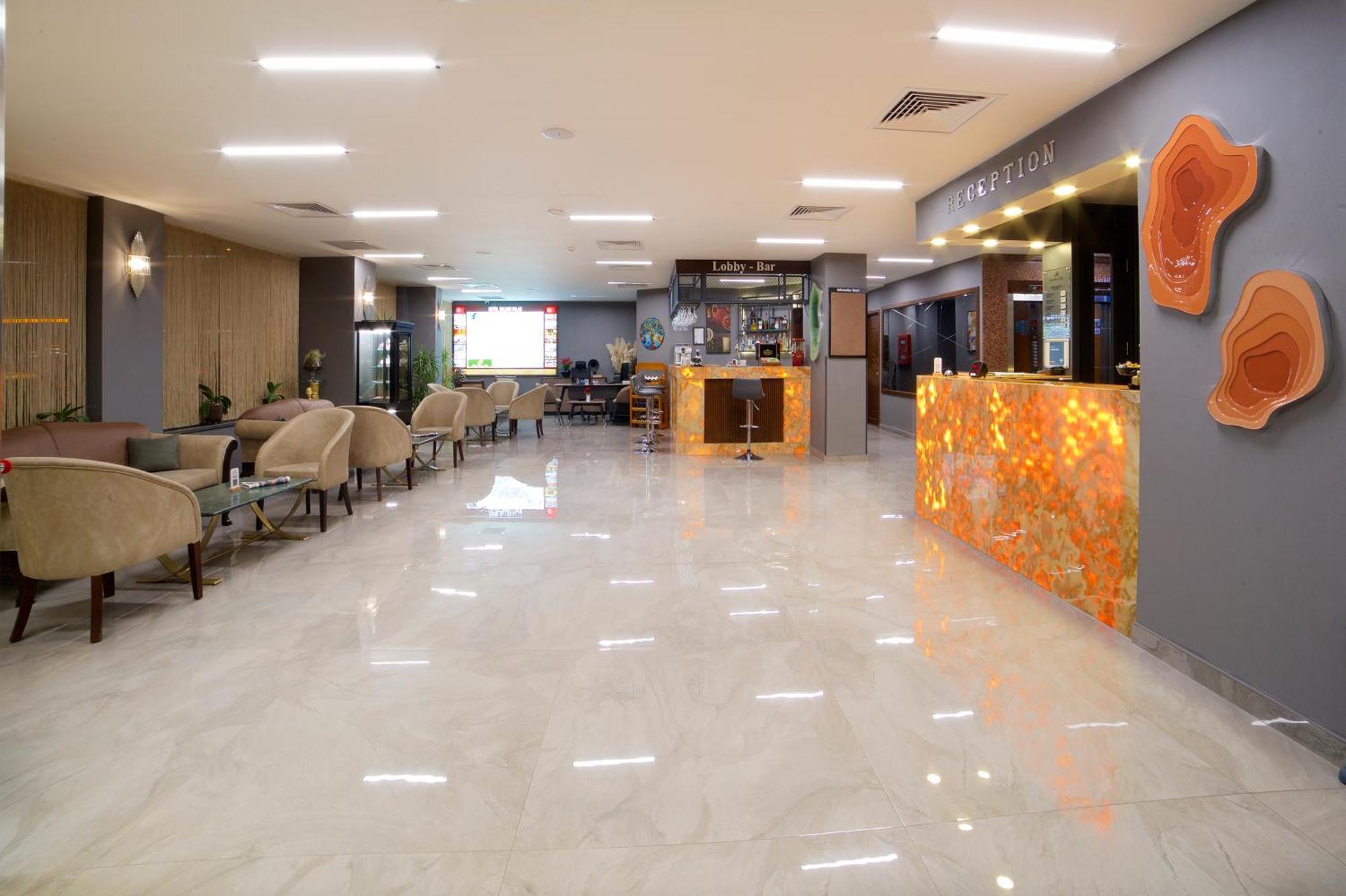 Bulvar Hotel