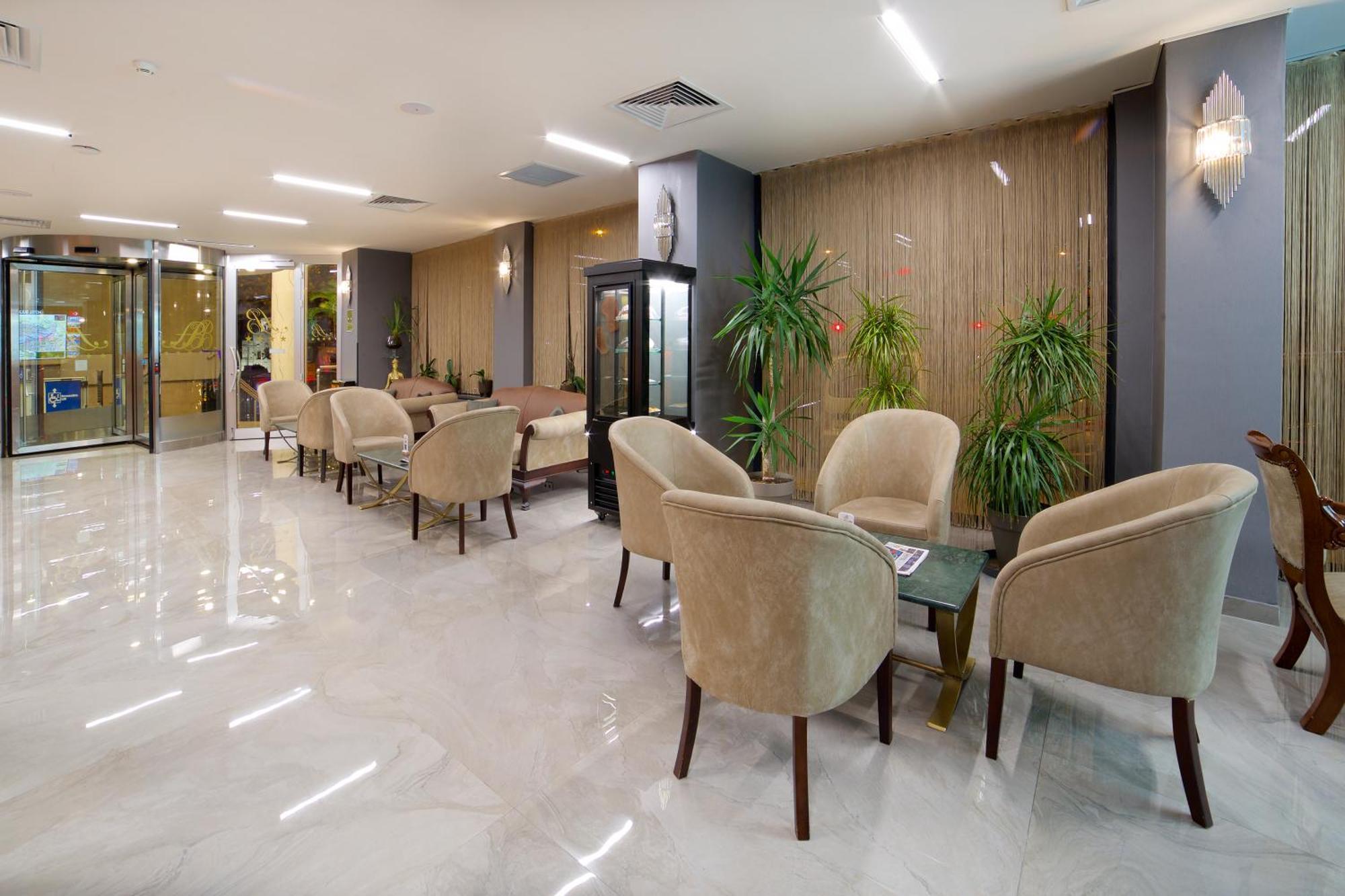 Hotel Bulvar 4*