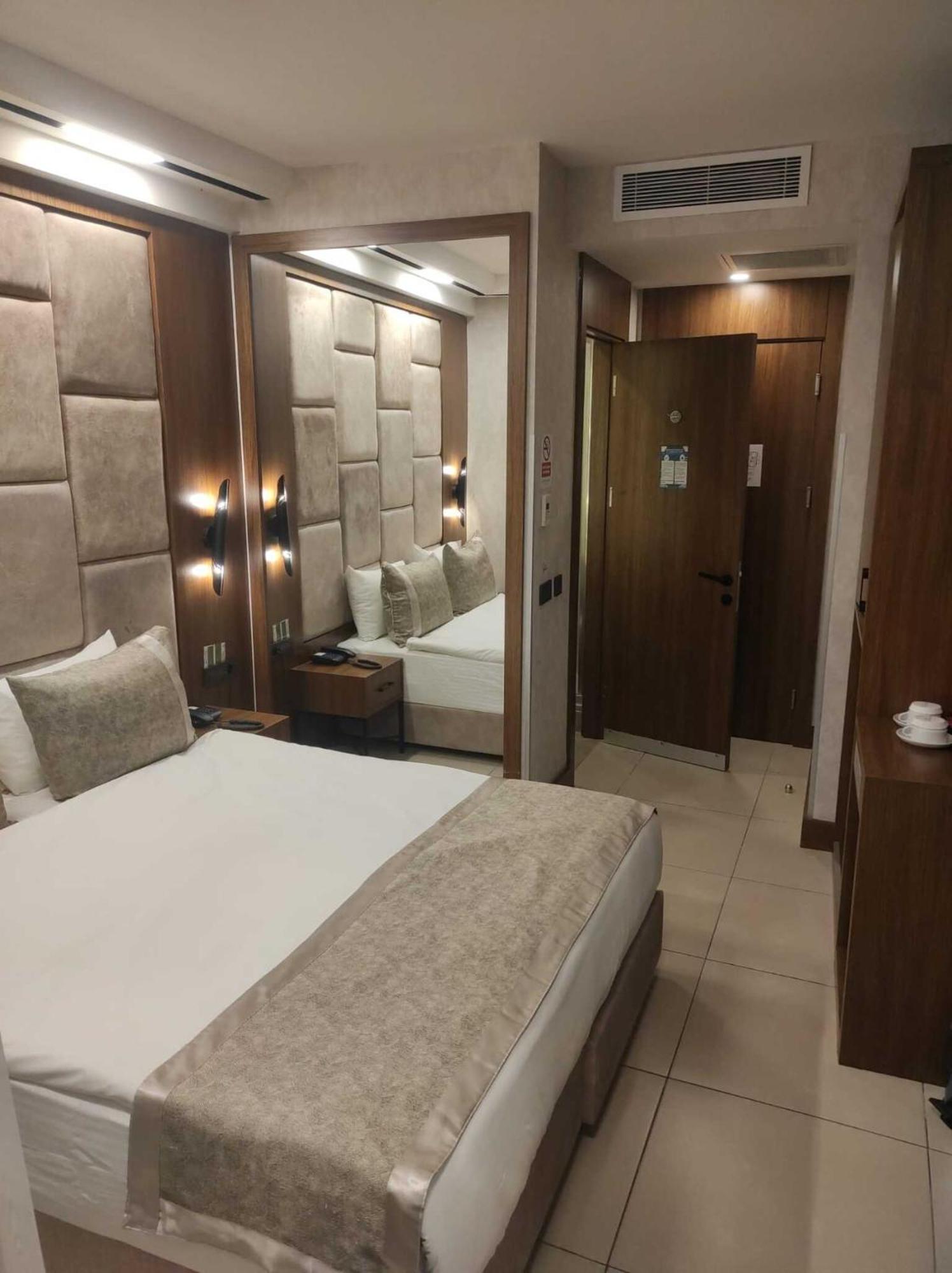 Four Sides Beyoglu 4*
