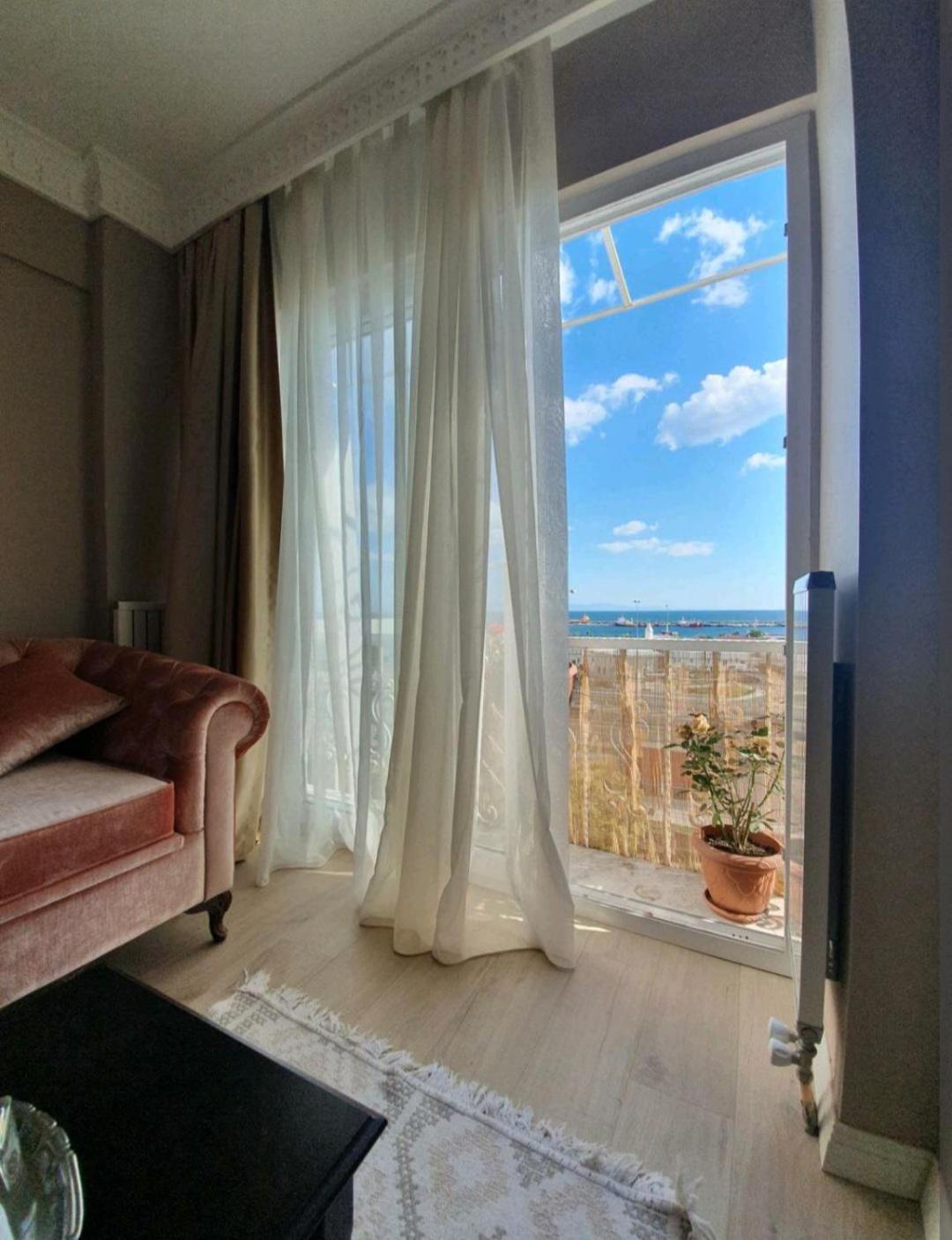 Sea View Flat - Includes Turkish Bath In Old Town. Istanbul