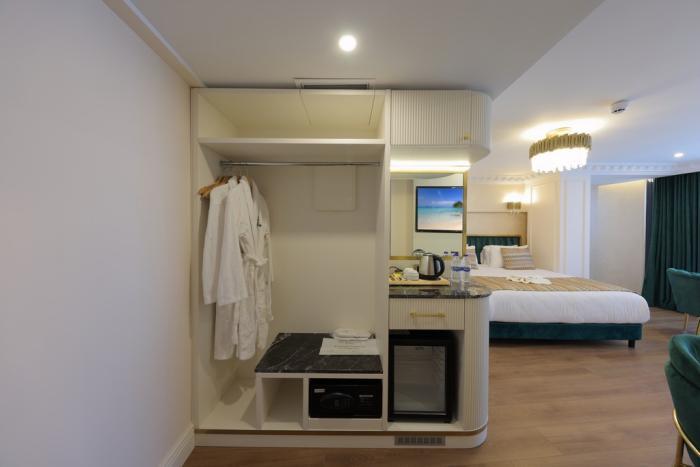 Hotel Golden Horn